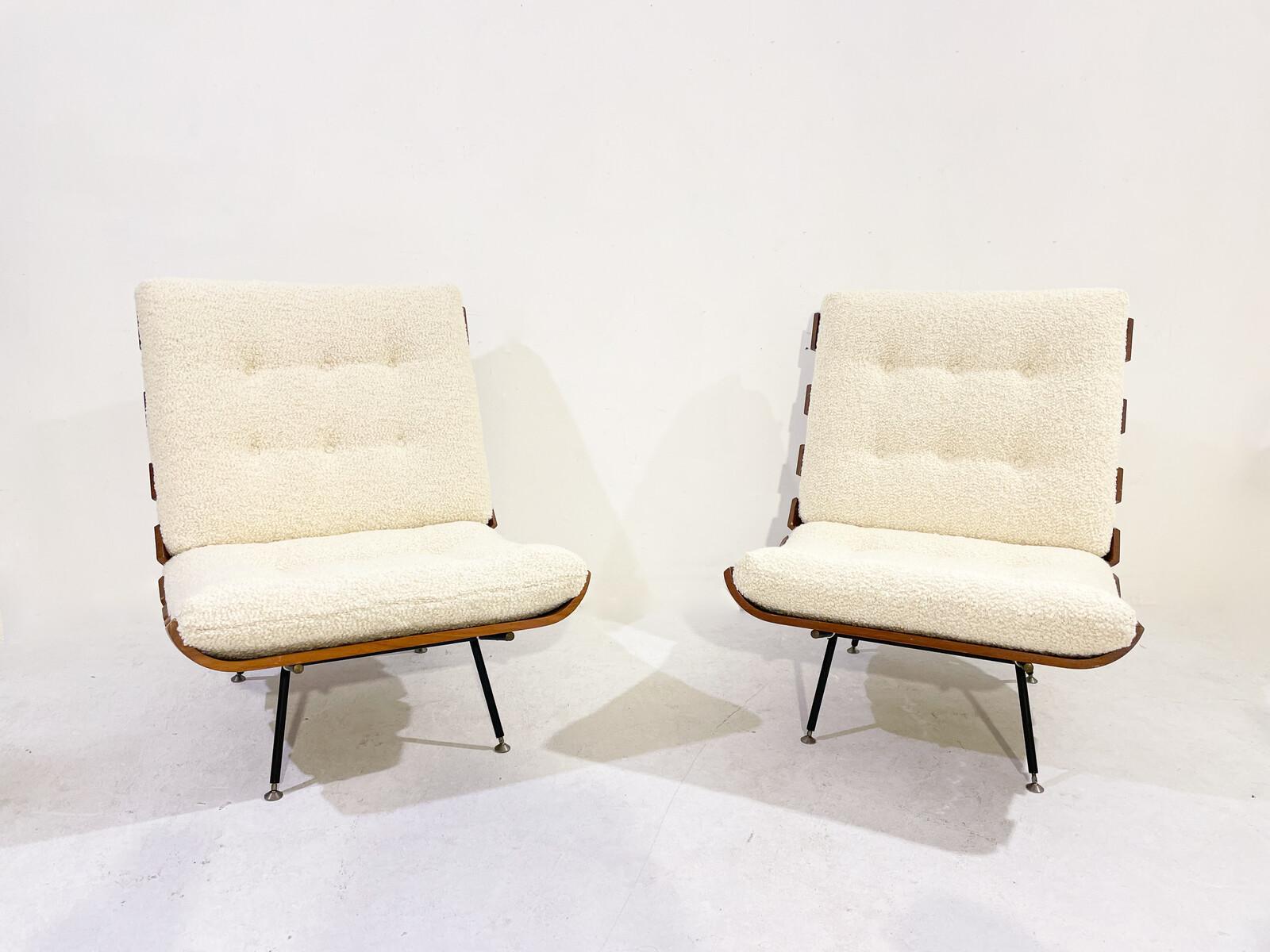 Pair of Mid-Century Costela Lounge Chairs by Carlo Hauner and Martin Eisler  In Good Condition For Sale In Brussels, BE