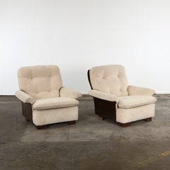 Pair of Mid-Century Cream Lounge Chairs, 1960s