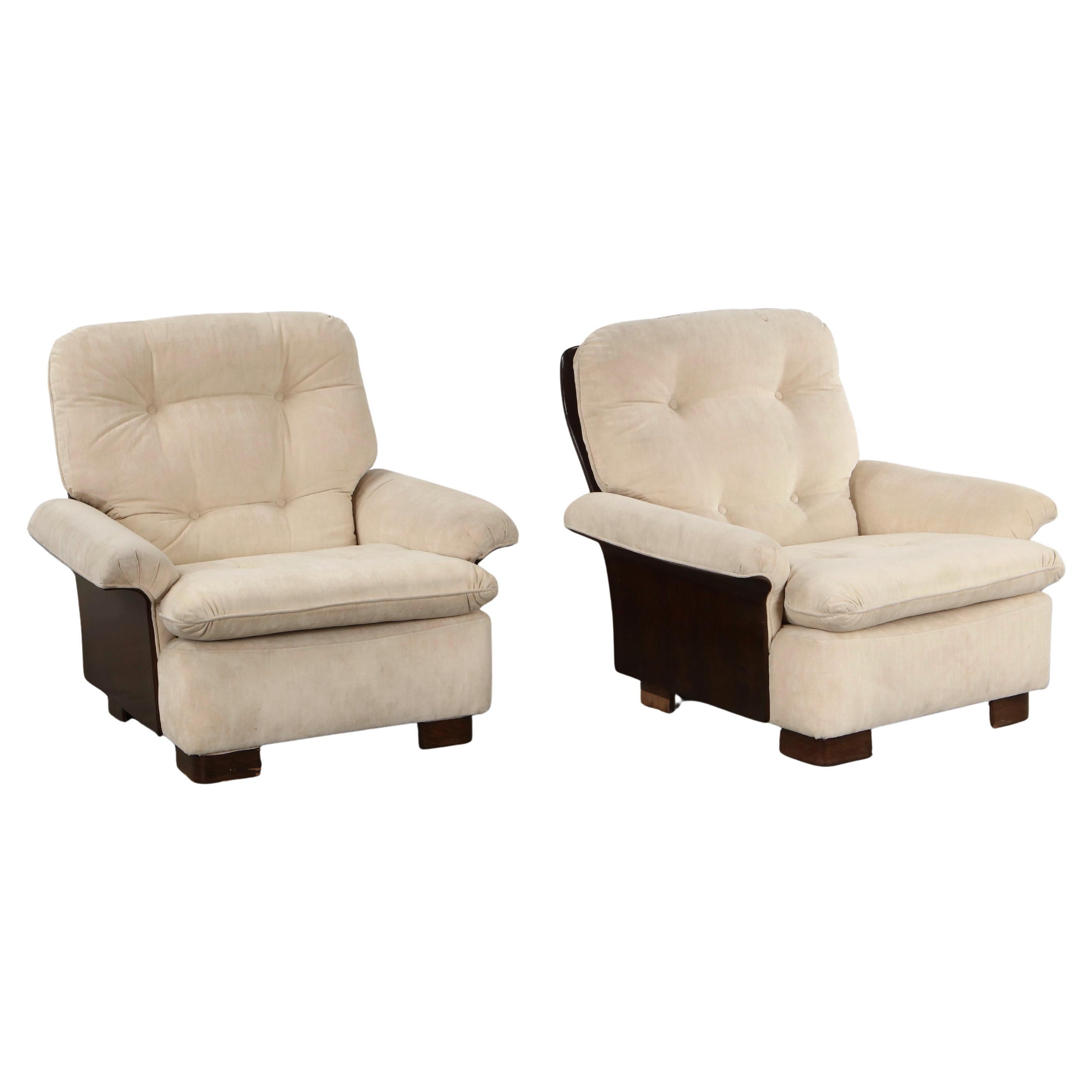 Pair of Mid-Century Cream Lounge Chairs, 1960s
