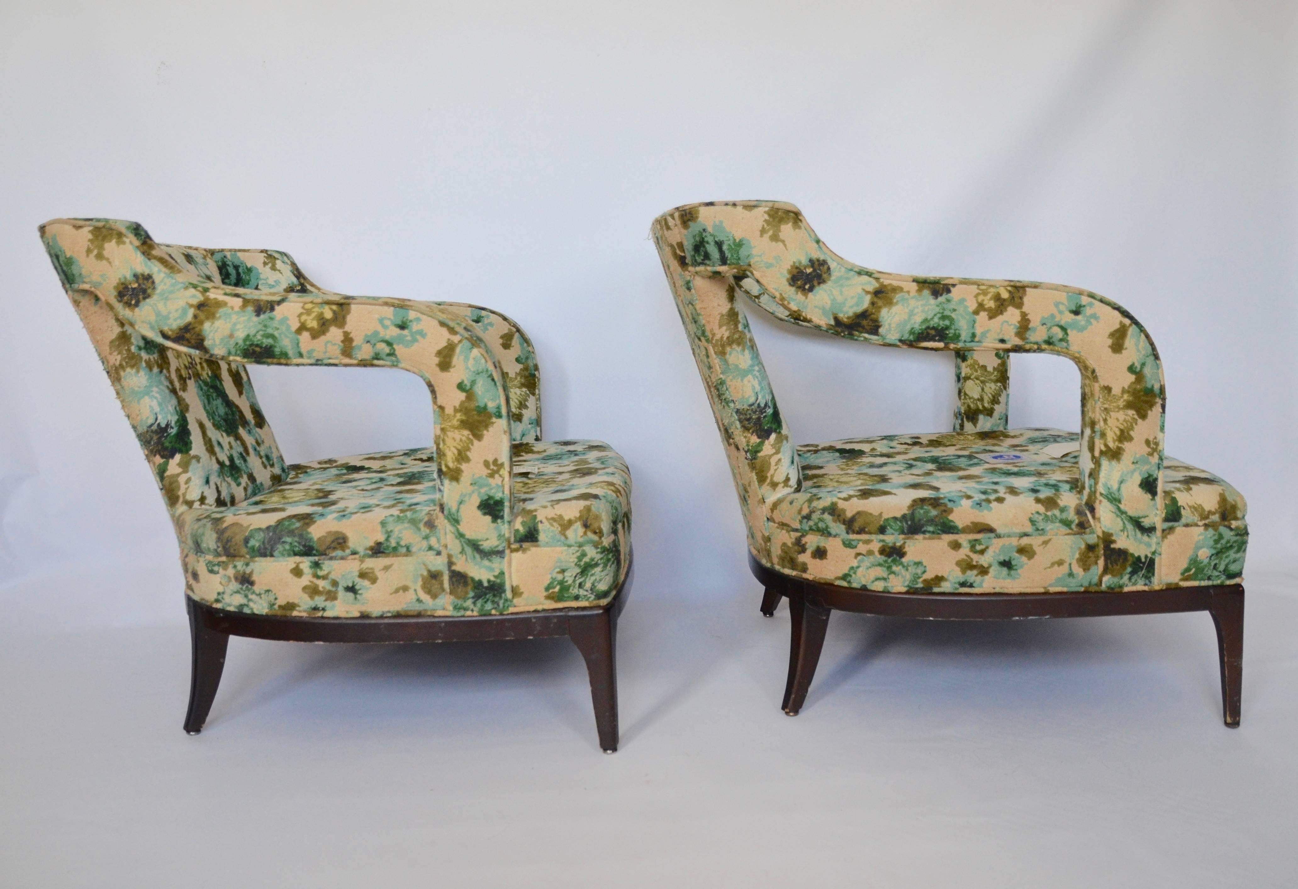 Pair of Midcentury Curvilinear Lounge Chairs by Shaw In Distressed Condition For Sale In New York, NY