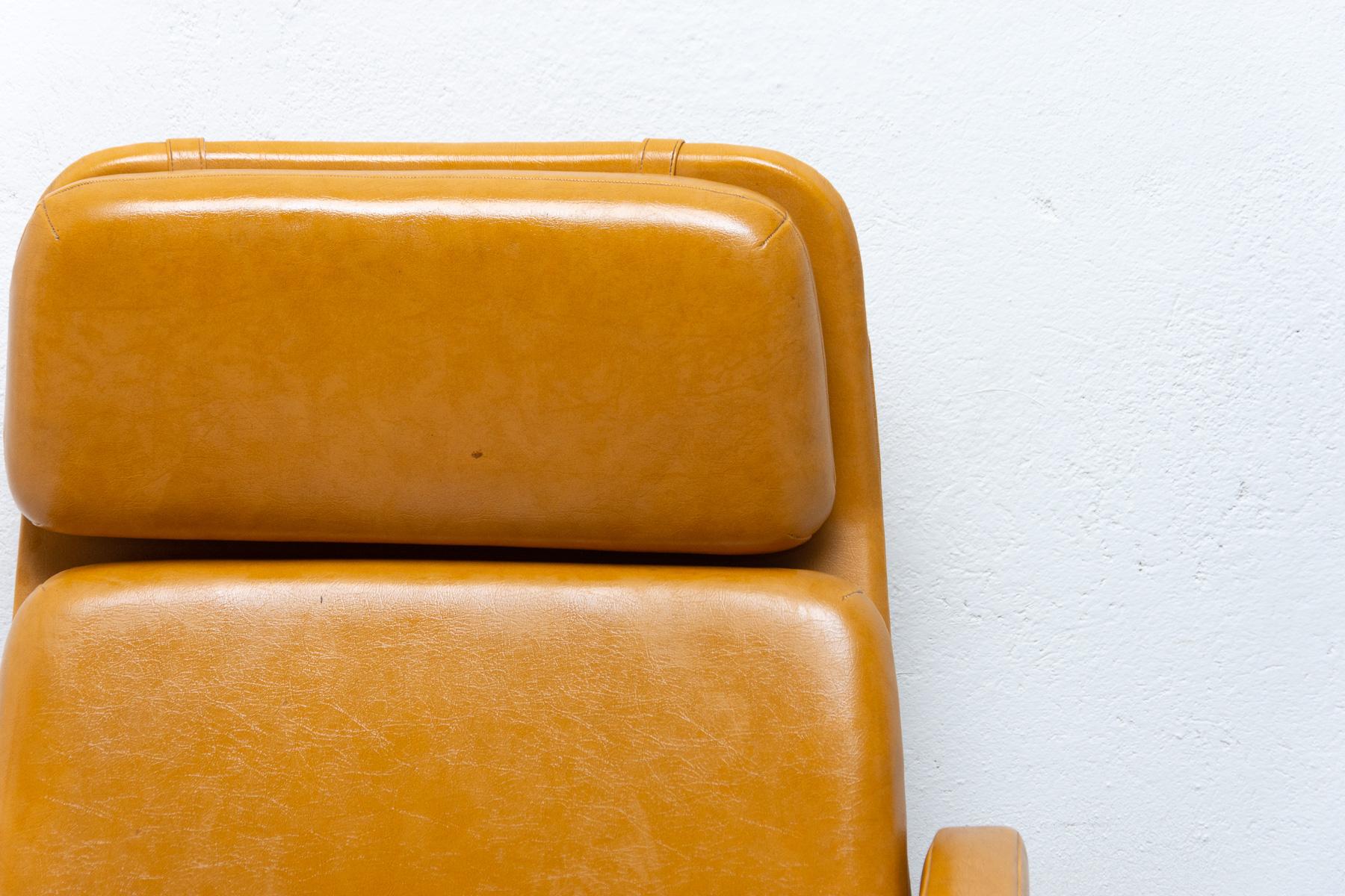 Pair of Mid Century Czechoslovak Swivel Armchairs, 1970´s 6