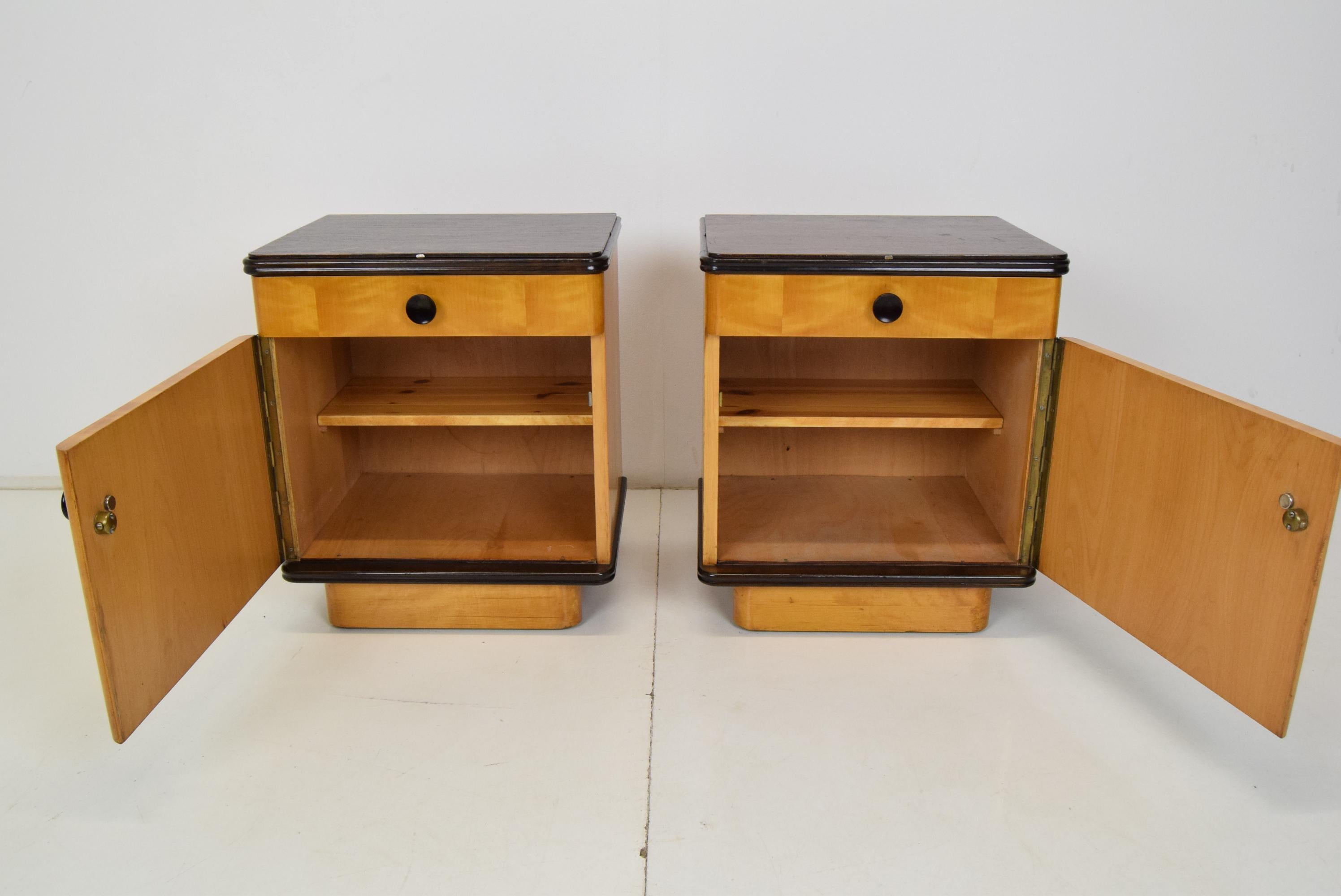 Pair of Mid-Century Czechoslovakia Bedside Tables, 1960's For Sale 4