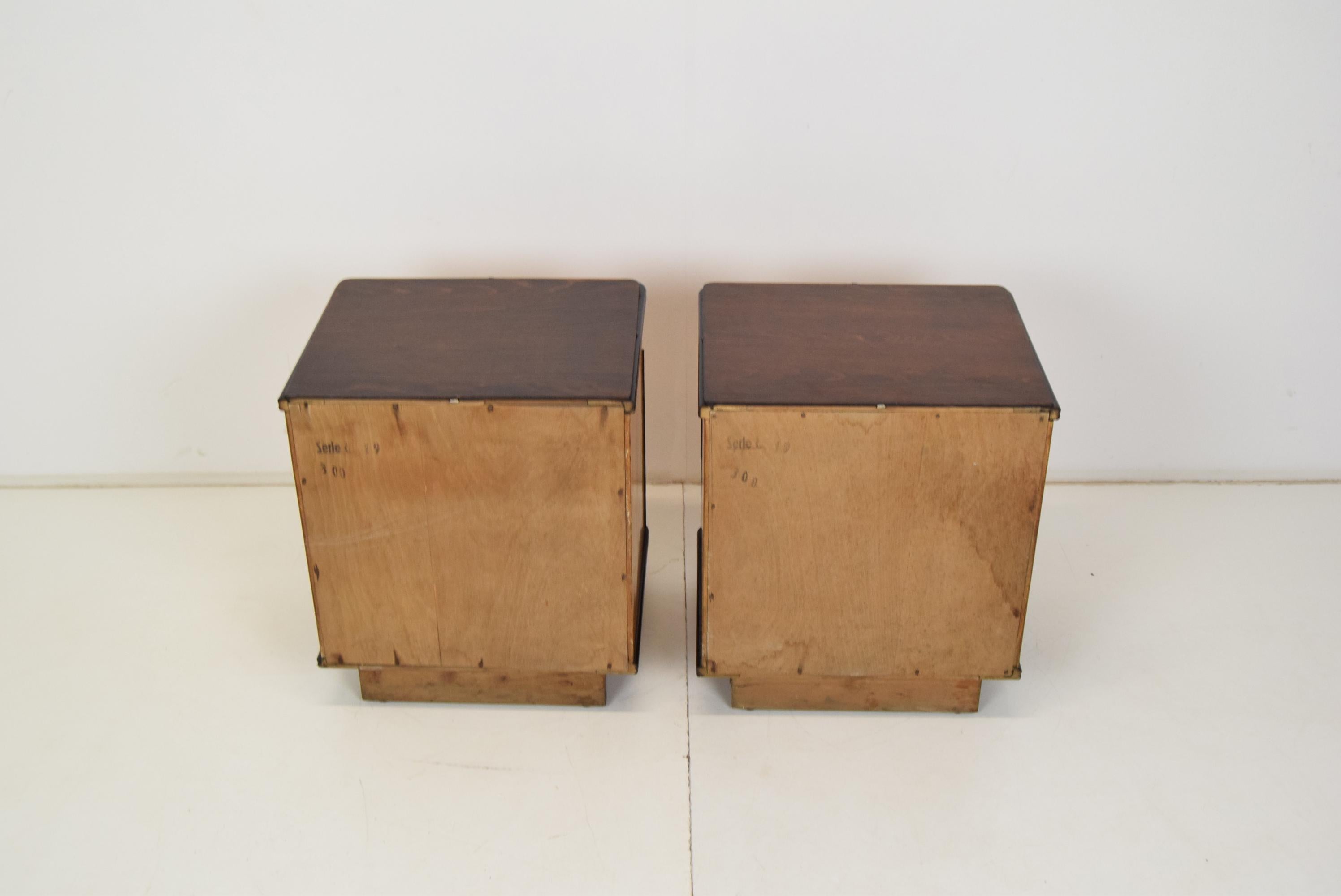 Pair of Mid-Century Czechoslovakia Bedside Tables, 1960's For Sale 10