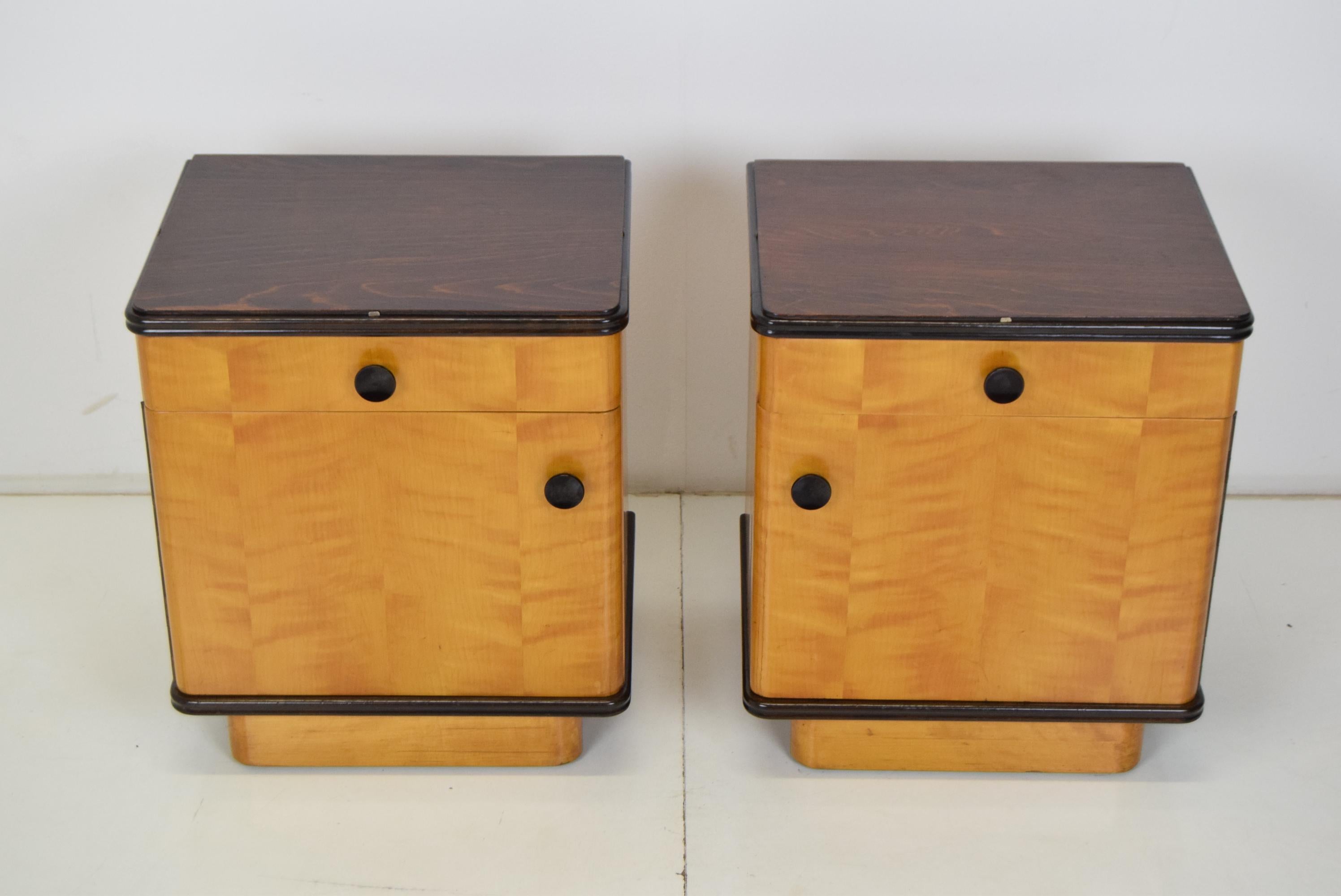 Pair of Mid-Century Czechoslovakia Bedside Tables, 1960's In Good Condition For Sale In Praha, CZ