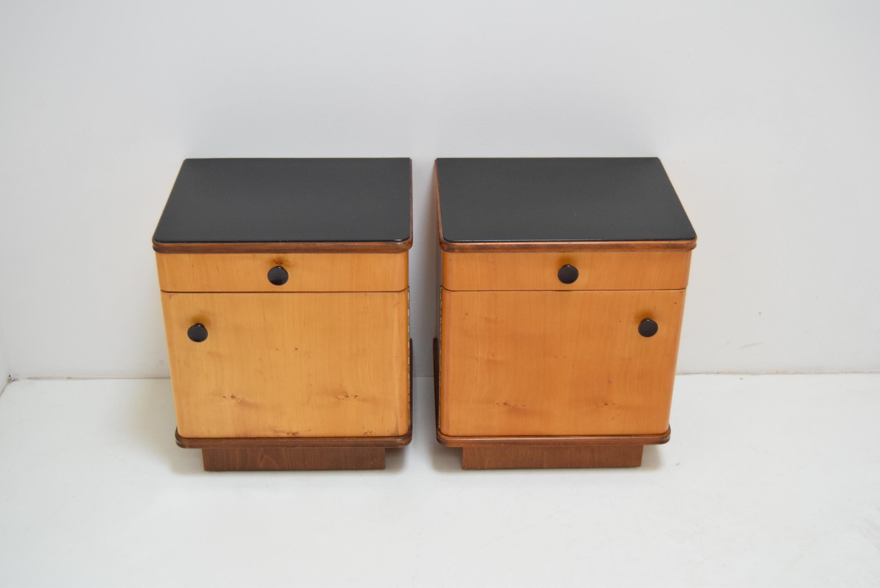 Pair of Midcentury Czechoslovakian Bedside Tables, 1960s In Good Condition In Praha, CZ
