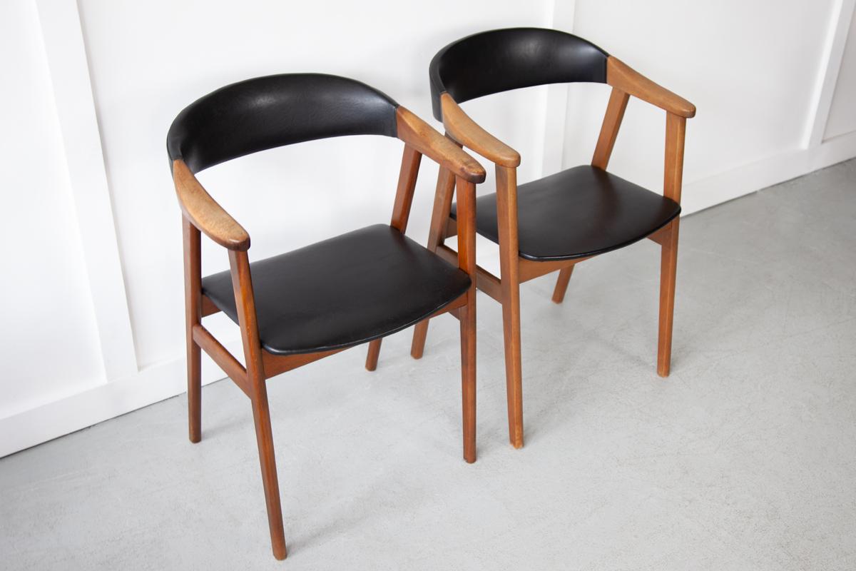 Pair of Mid Century, Danish Carver Chairs For Sale 2