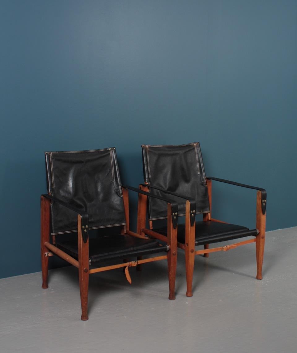 Pair of Midcentury Danish Design Lounge Chairs in Patianted Leather by Klint 7