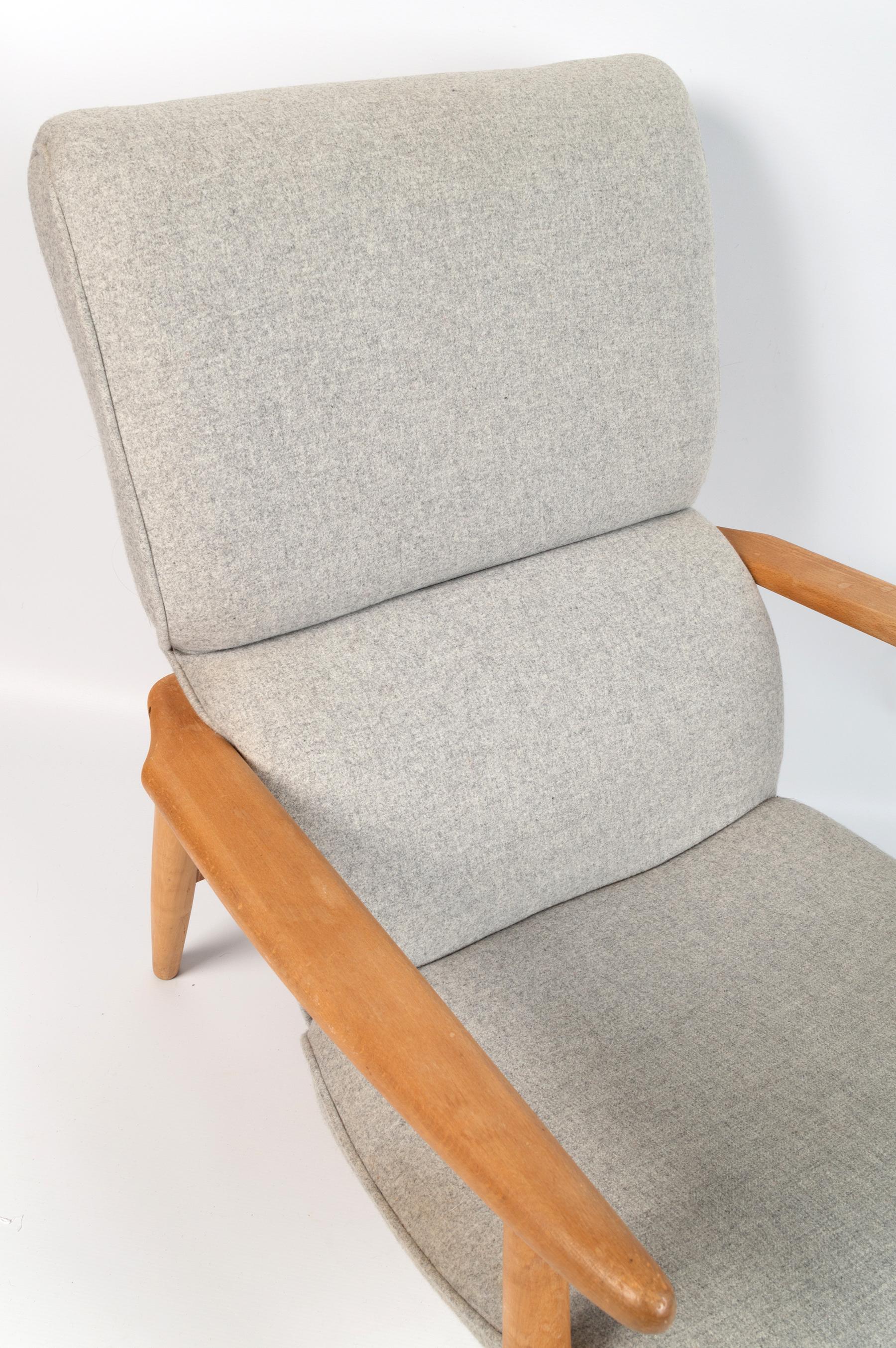 Beech Pair of Mid-Century Danish Lounge Chairs Armchairs Denmark, C.1950 For Sale
