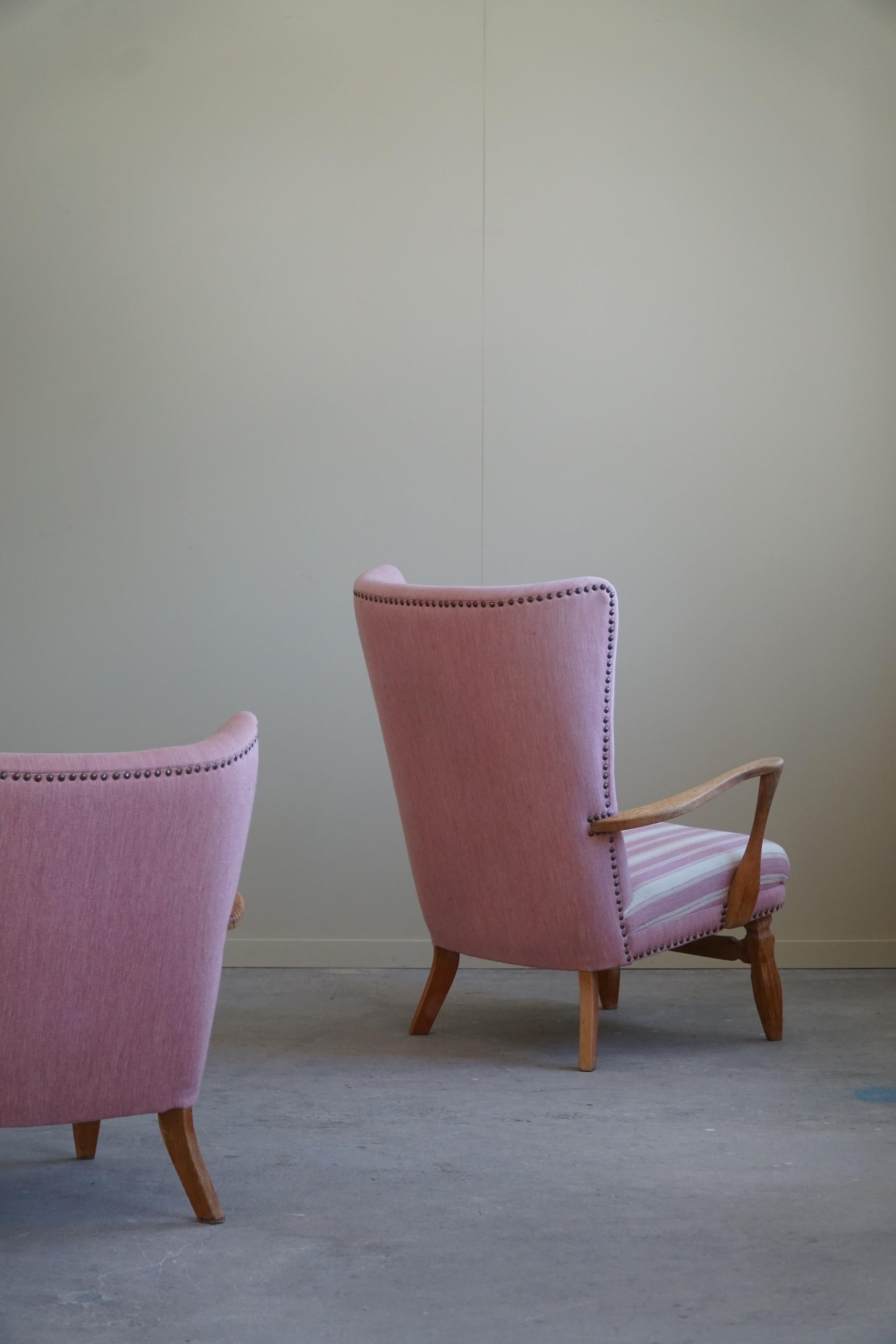 Pair of Midcentury Danish Modern Lounge Chair in Oak, Viggo Boesen, 1960s In Good Condition For Sale In Odense, DK