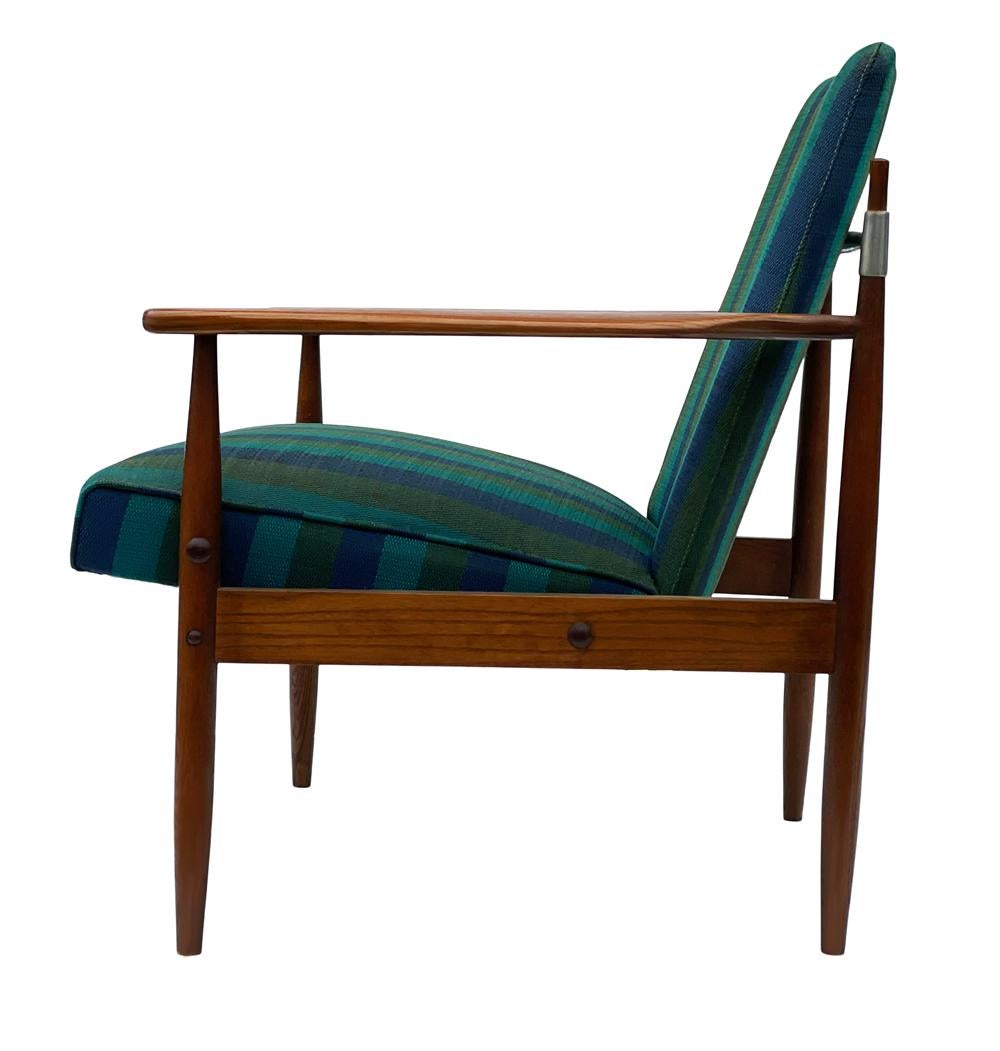 Mid-20th Century Pair of Mid Century Danish Modern Lounge Chairs in Walnut in Style of Finn Juhl