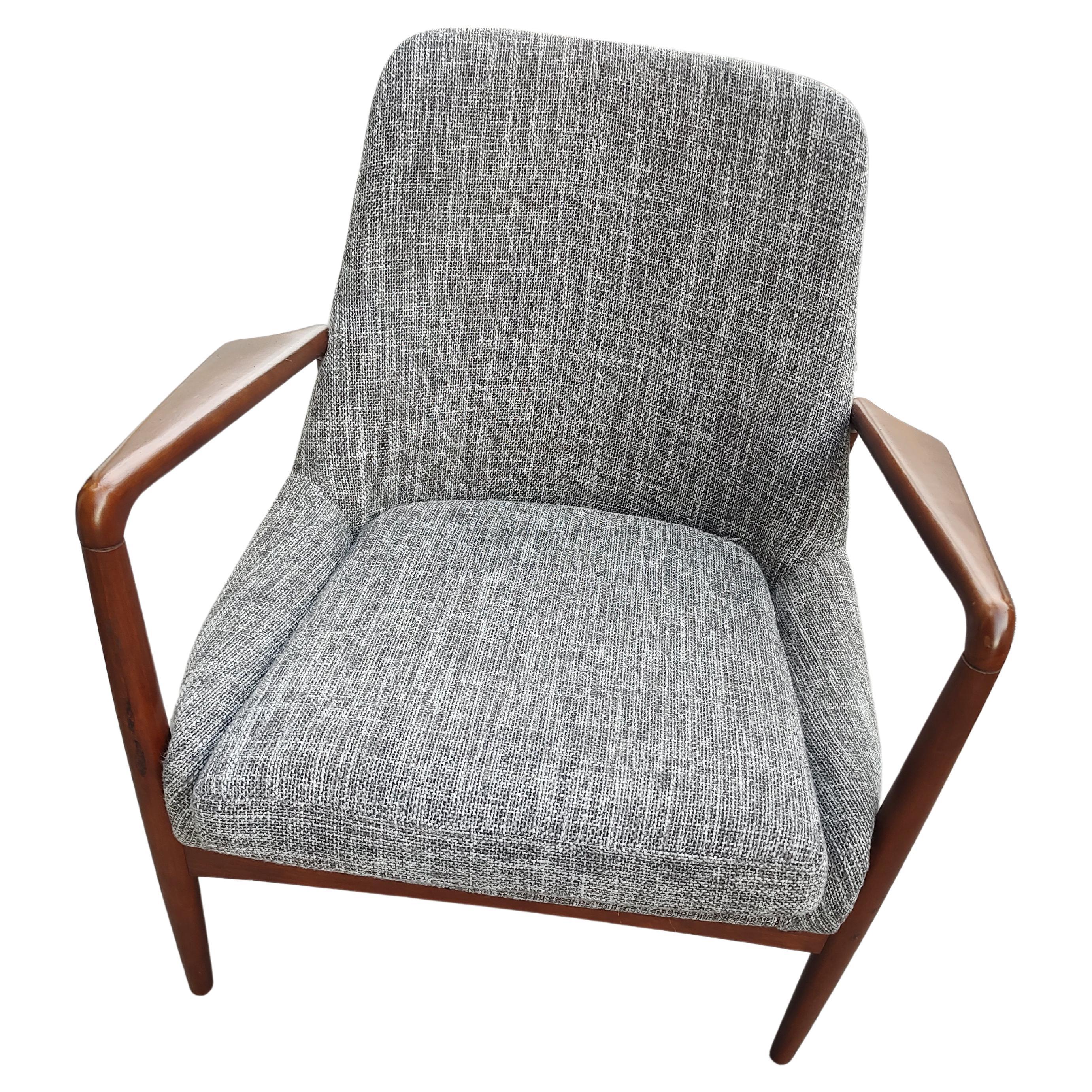 Pair of Mid Century Danish Modern Lounge Chairs style of Ib Kofod Larsen  For Sale 2