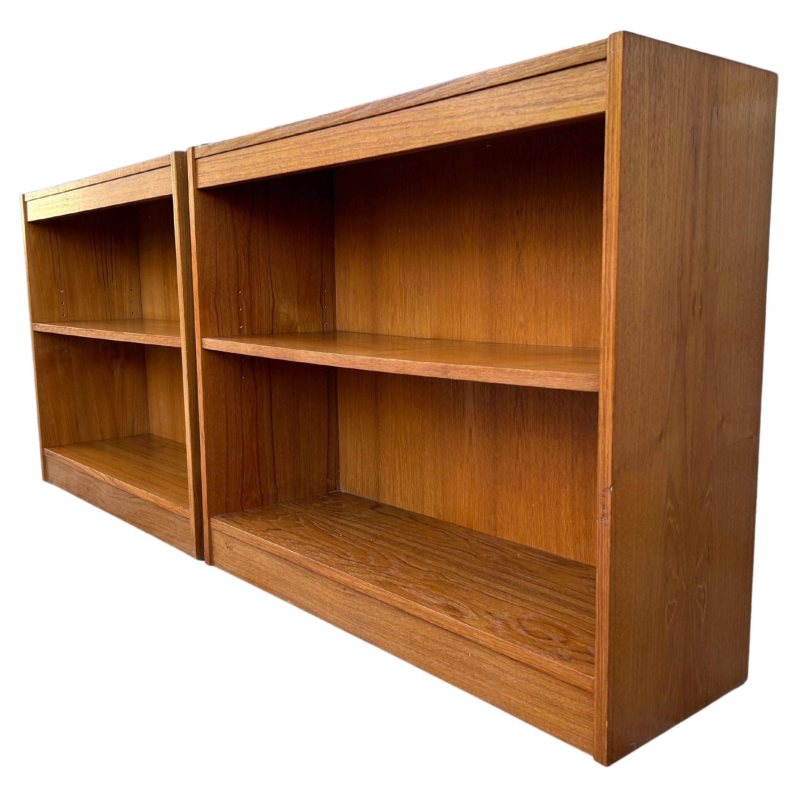 Pair of Mid Century Danish Modern Low Teak Bookcases In Good Condition In BROOKLYN, NY