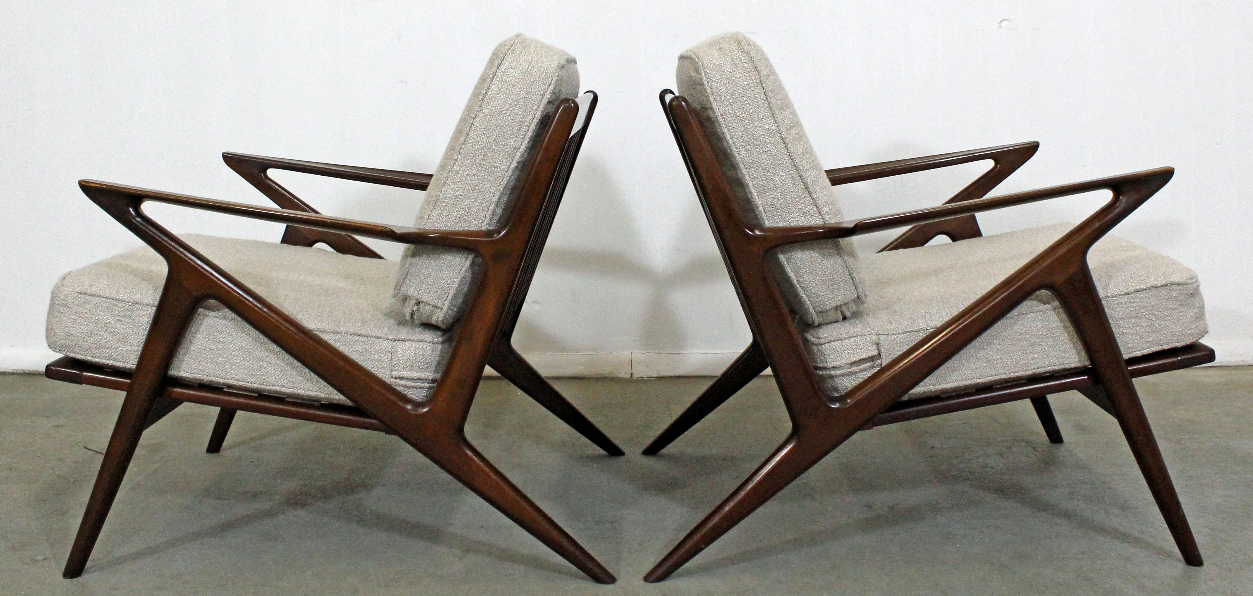Unknown Pair of Midcentury Danish Modern Poul Jensen Selig Z Lounge Chairs