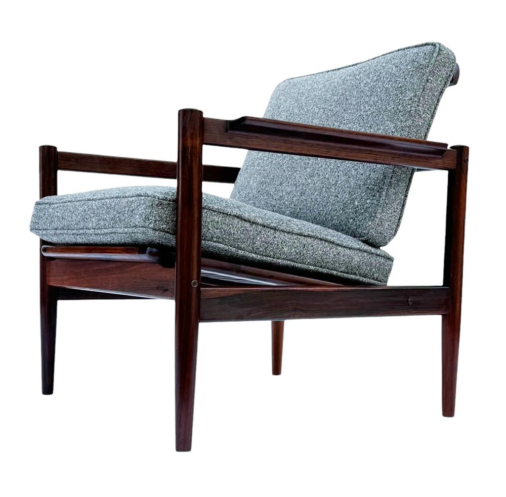 Pair of Mid Century Danish Modern Rosewood Lounge Chairs by Borge Jensen in Gray For Sale 2