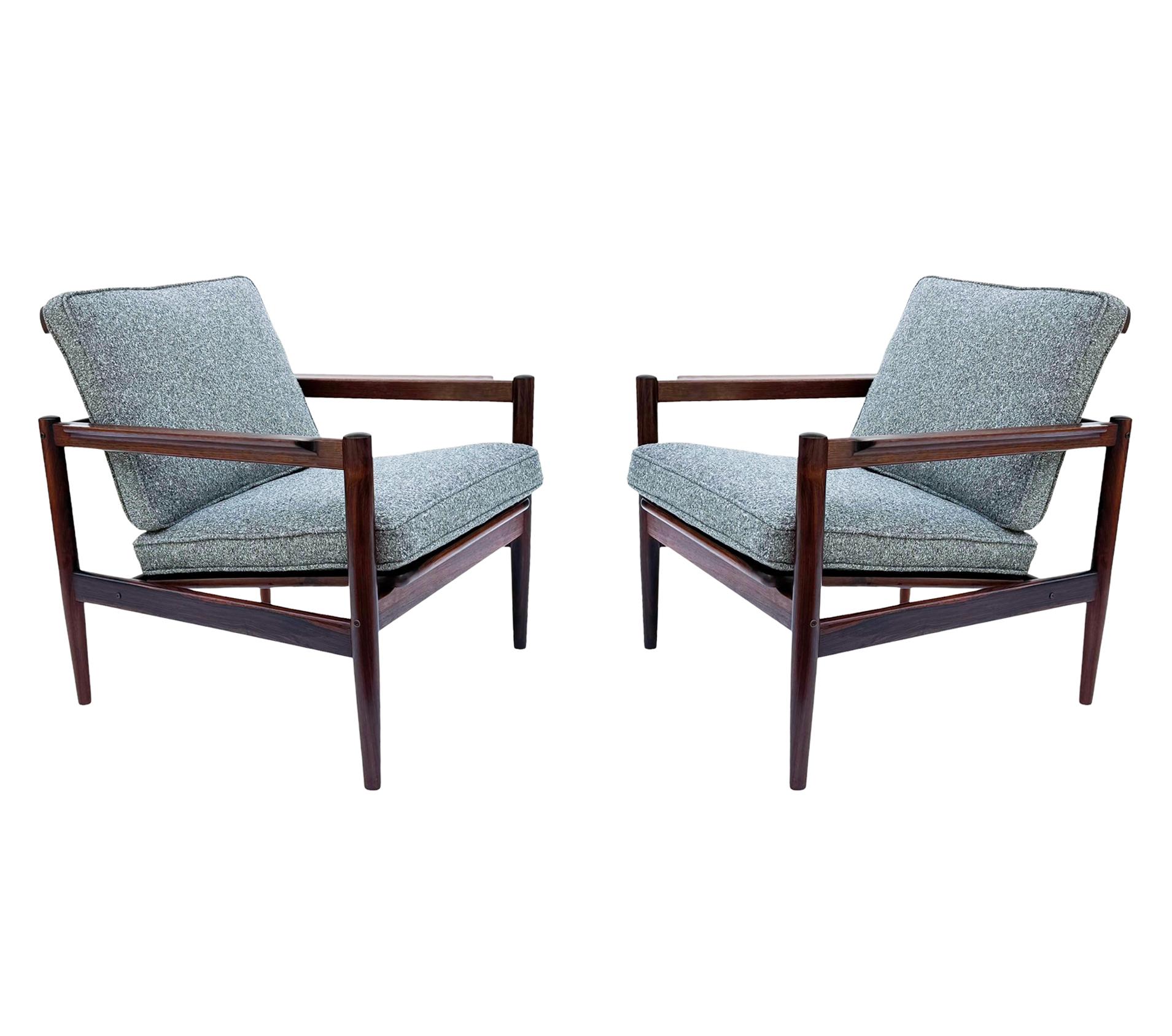 Pair of Mid Century Danish Modern Rosewood Lounge Chairs by Borge Jensen in Gray For Sale 4