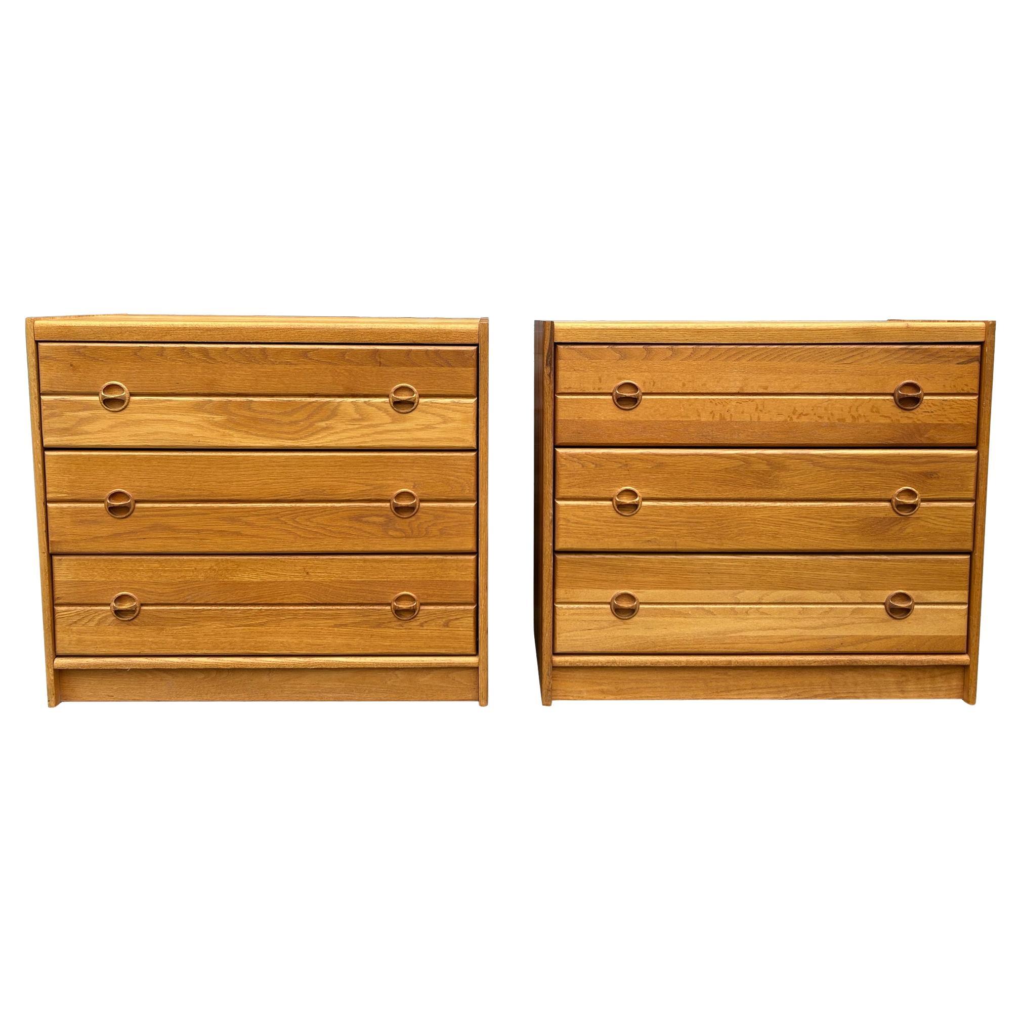 Paar Mid-Century Danish Modern massive Eiche 3 Schubladen Kommoden Dänemark