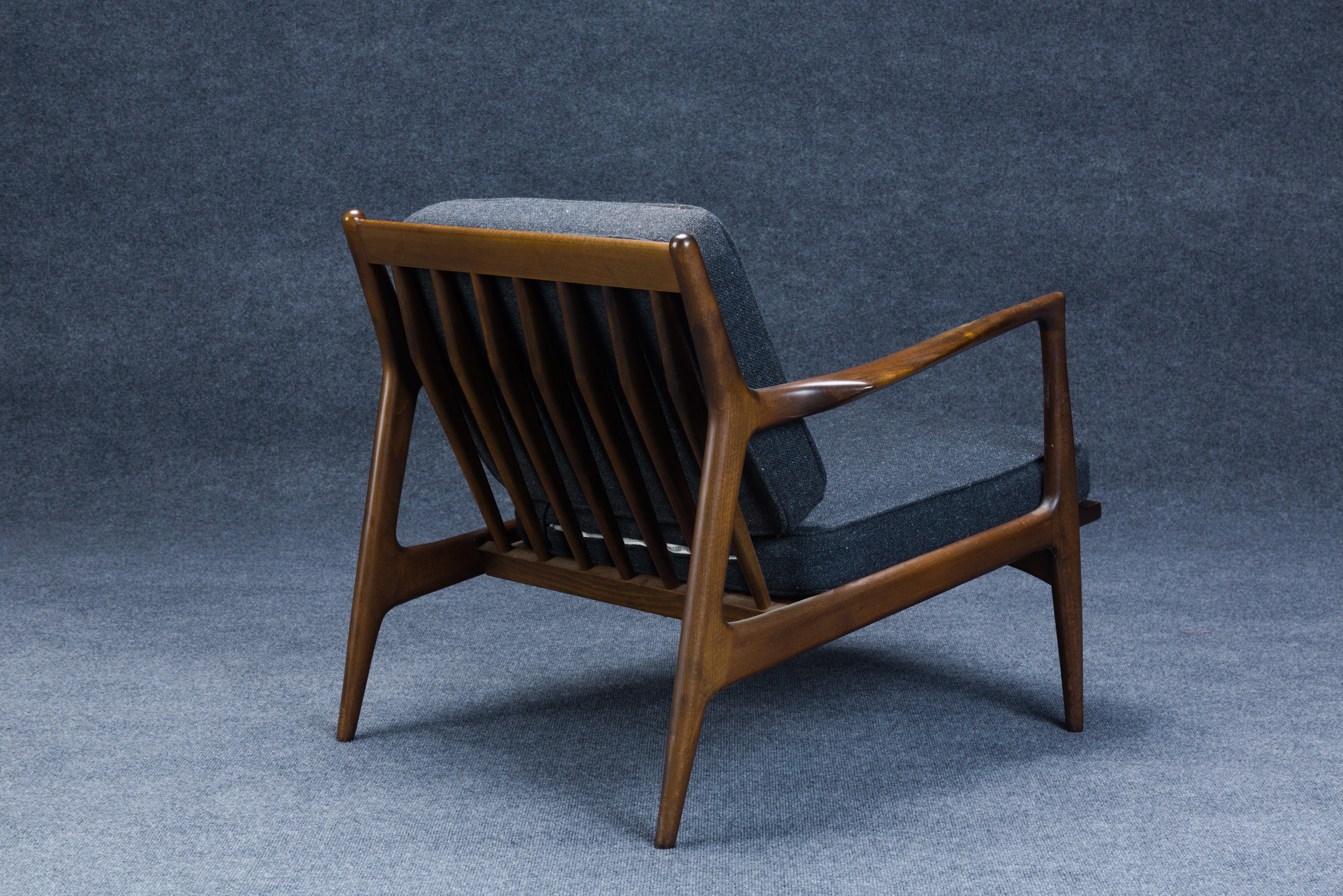 Mid-Century Modern Pair of Mid-Century Danish Modern Spear Lounge Chairs by Kofod-Larsen for Selig