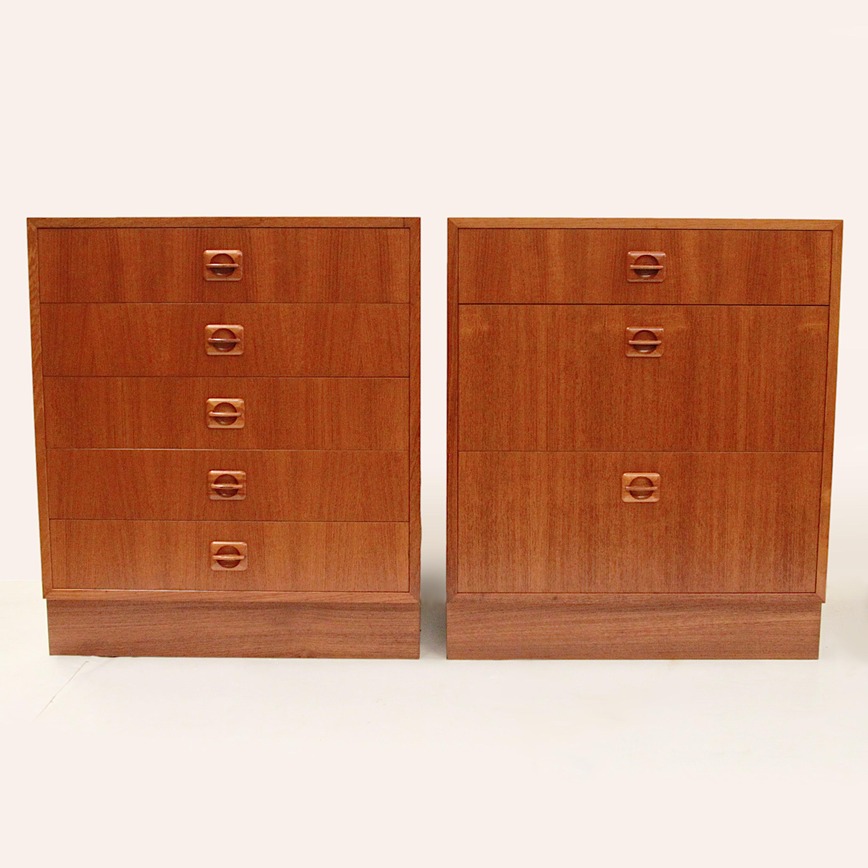 Mid-Century Modern Pair of Midcentury Danish Modern Teak Dressers / Nightstands For Sale