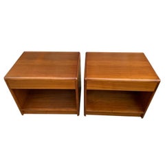 Coppia di Comodini a un cassetto in teak della metà del secolo scorso Danimarca