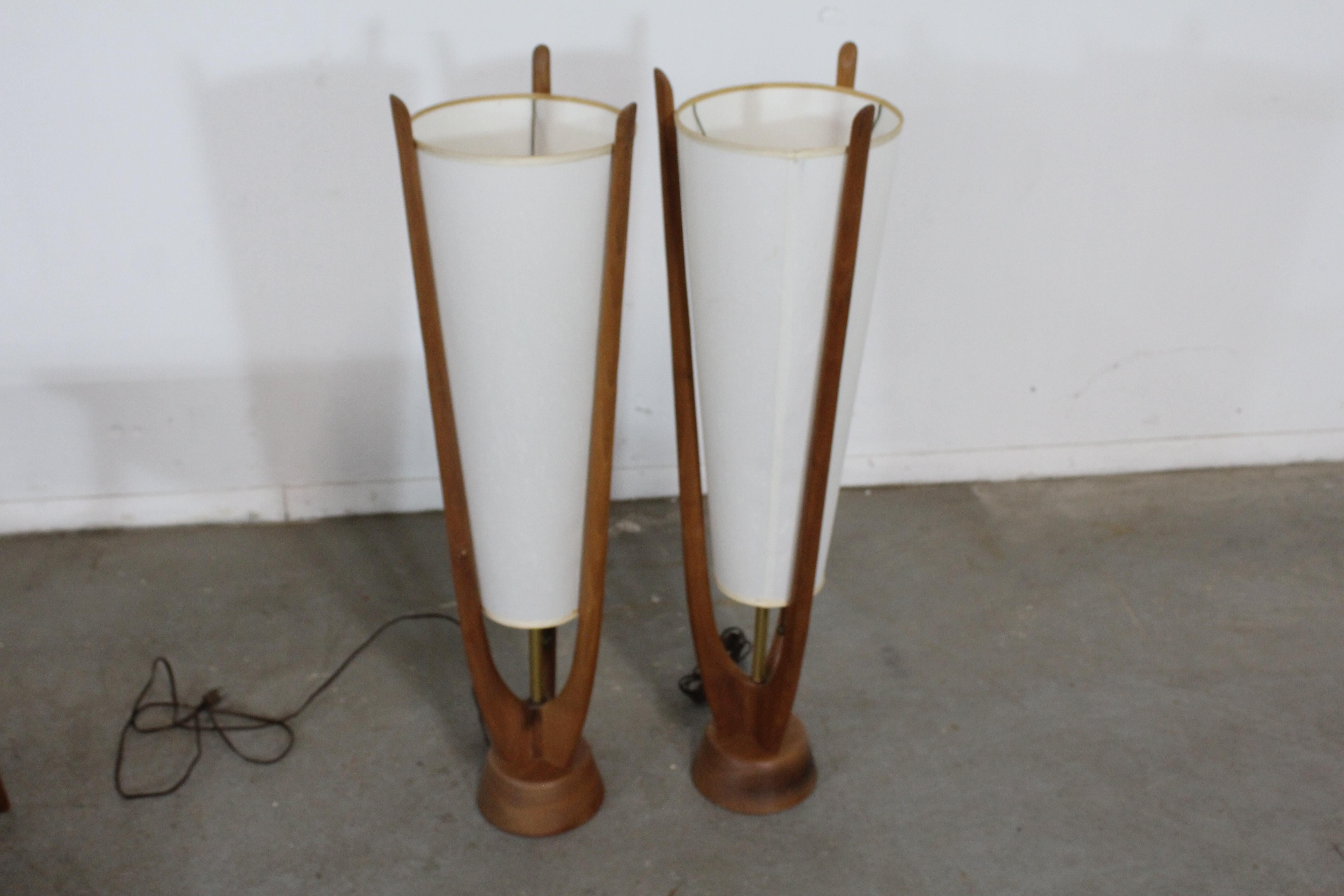 Pair of Mid-Century Danish Modern Tornado Funnel Table Lamps In Good Condition In Wilmington, DE