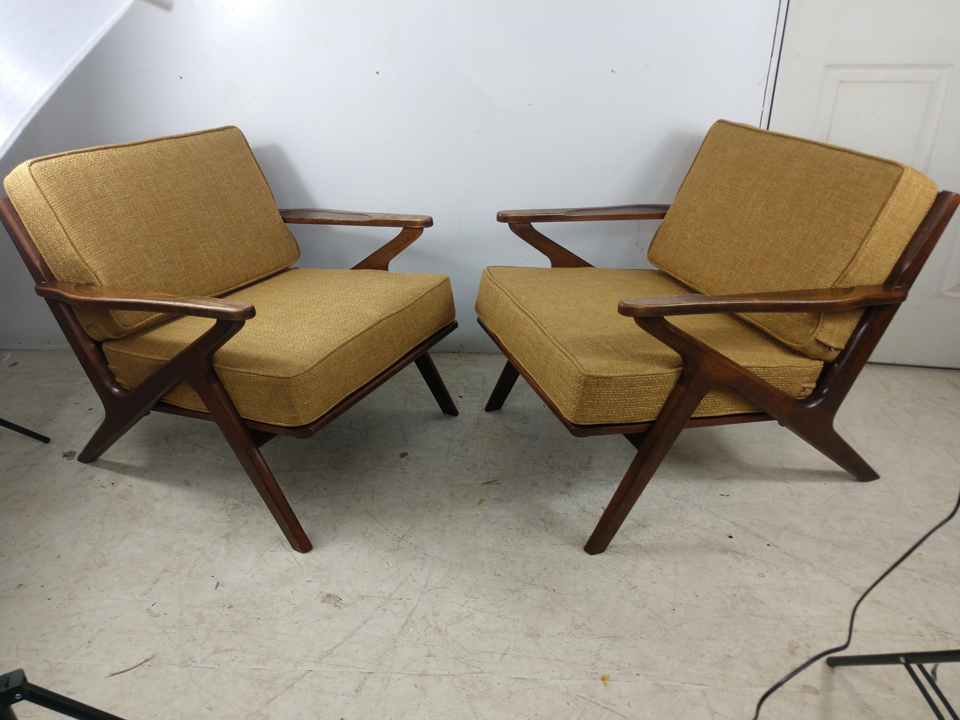 Pair of Mid Century Danish Modern Z Lounge Chairs, c 1960+ 3