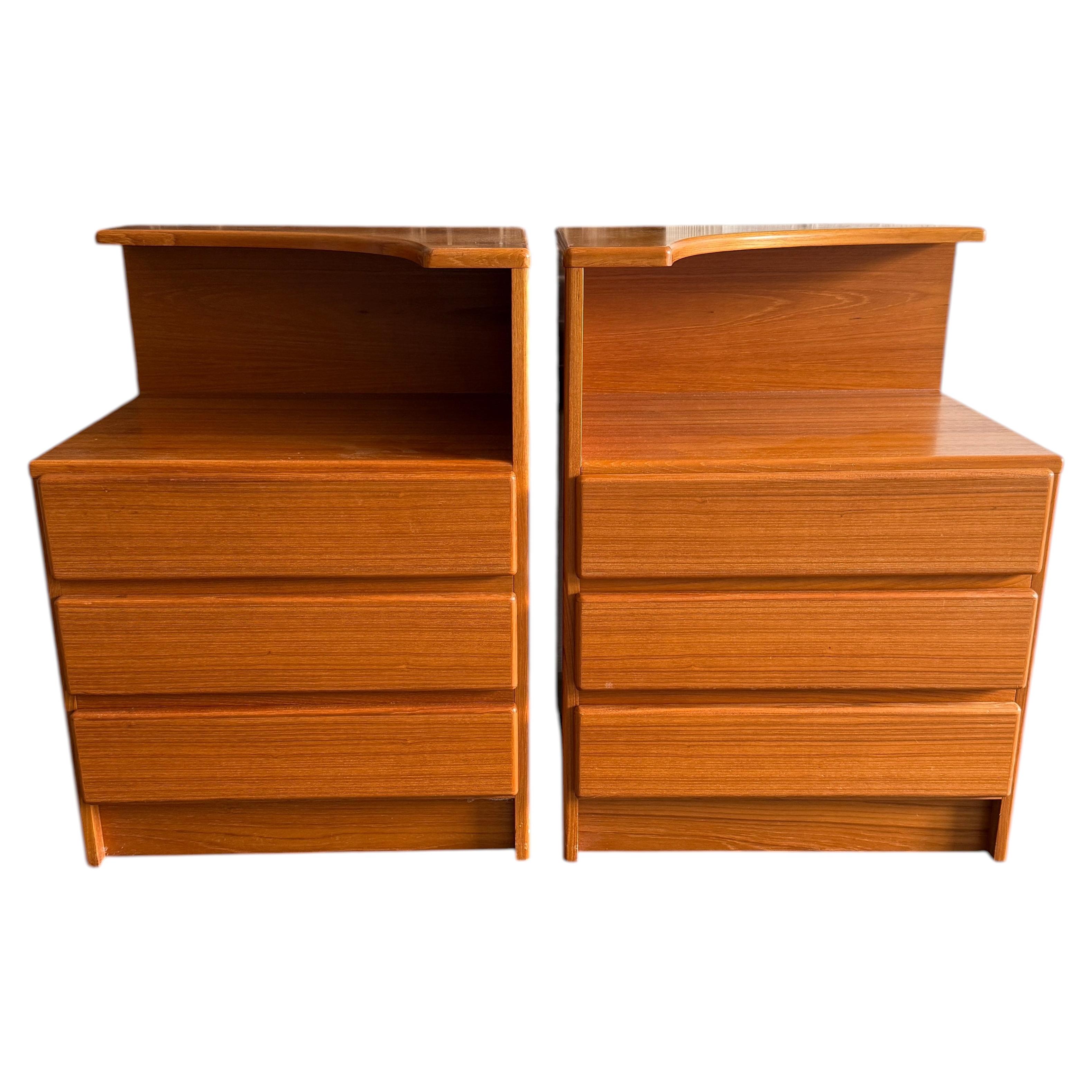Pair of Mid Century Danish teak 3 drawer nightstands with top curved shelf
