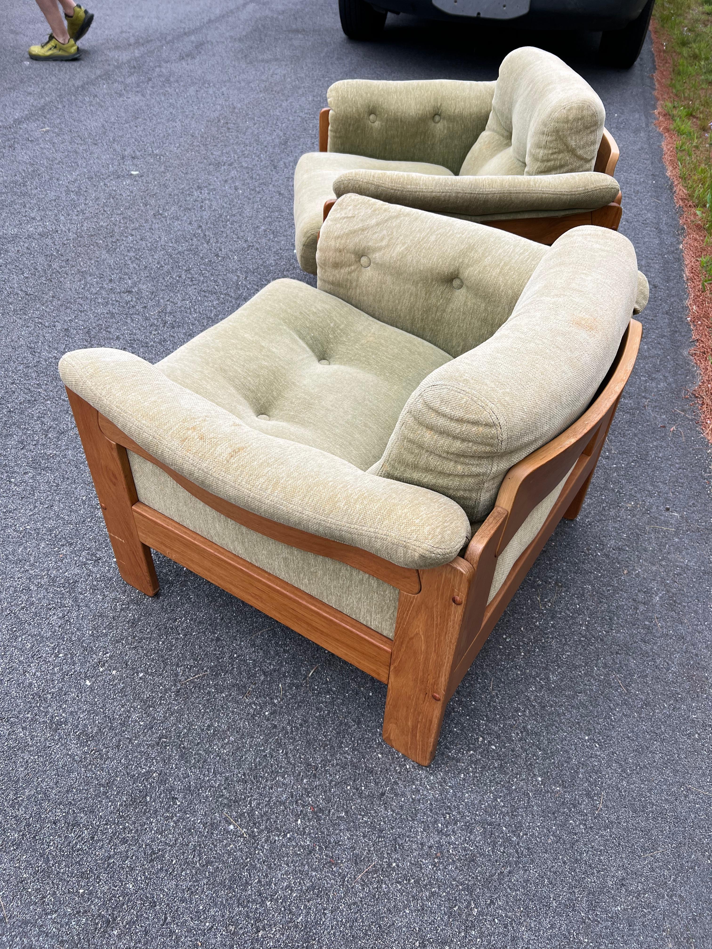 Mid-20th Century Pair of Mid-Century Danish Teak Niels Eilersen Lounge Chairs