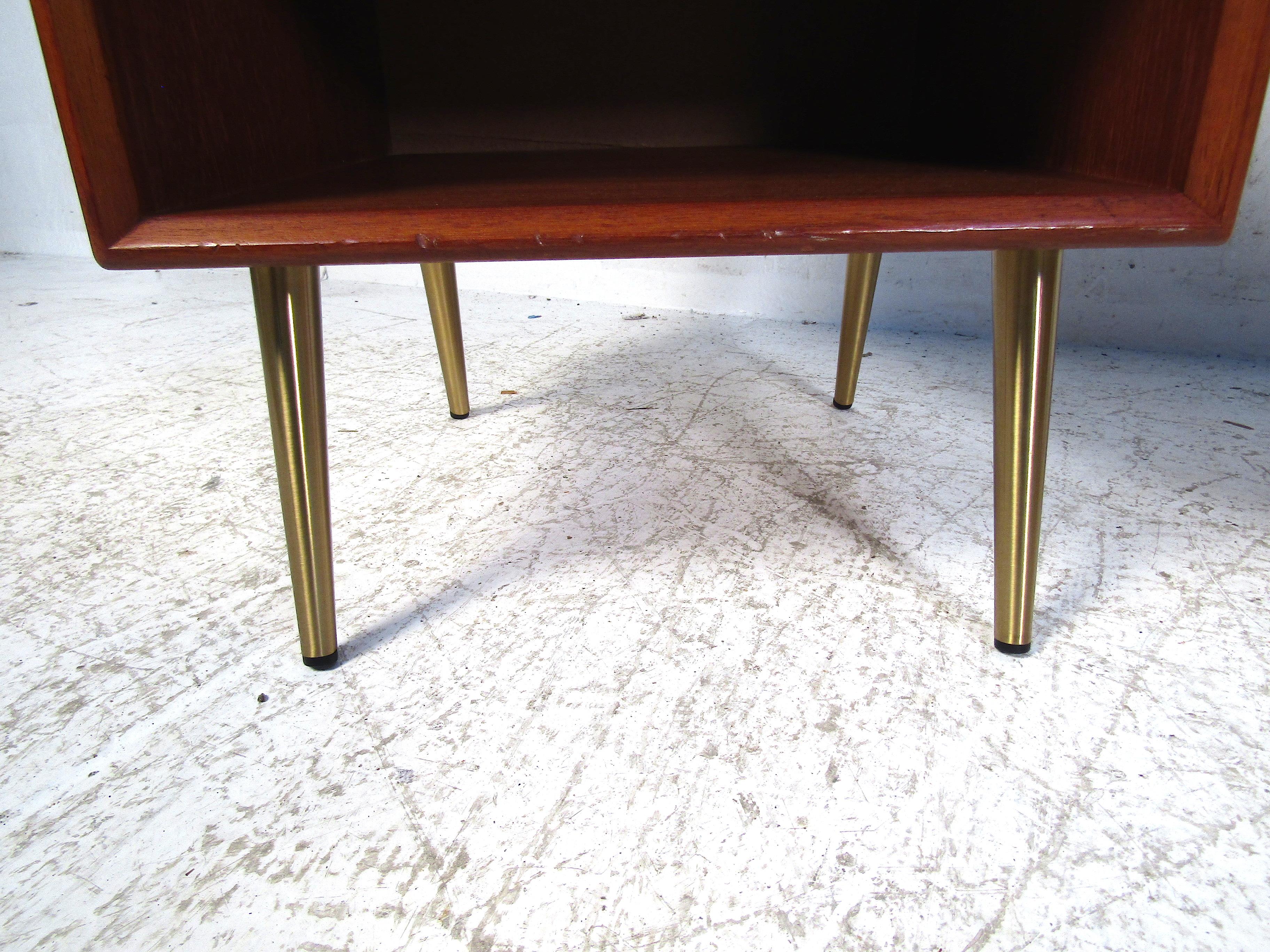 Pair of Midcentury Danish Teak Nightstands 2