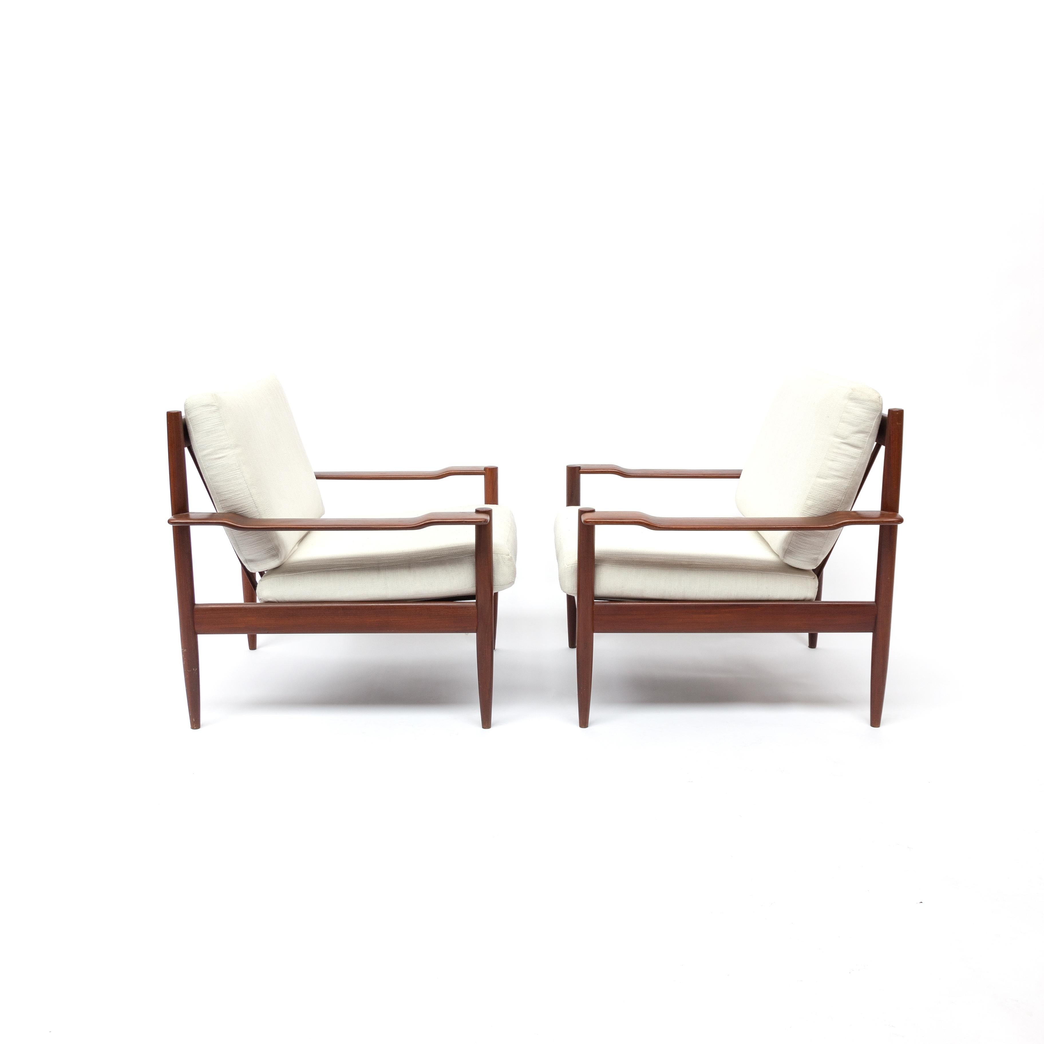 Pair of Midcentury Danish Teakwood Easy Chairs in the Manner of Grete Jalk In Good Condition In Hilversum, NL