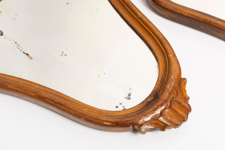 Pair of Mid Century Decorative Vintage Mirrors in Gold Frame, Italy, 1960s For Sale 2