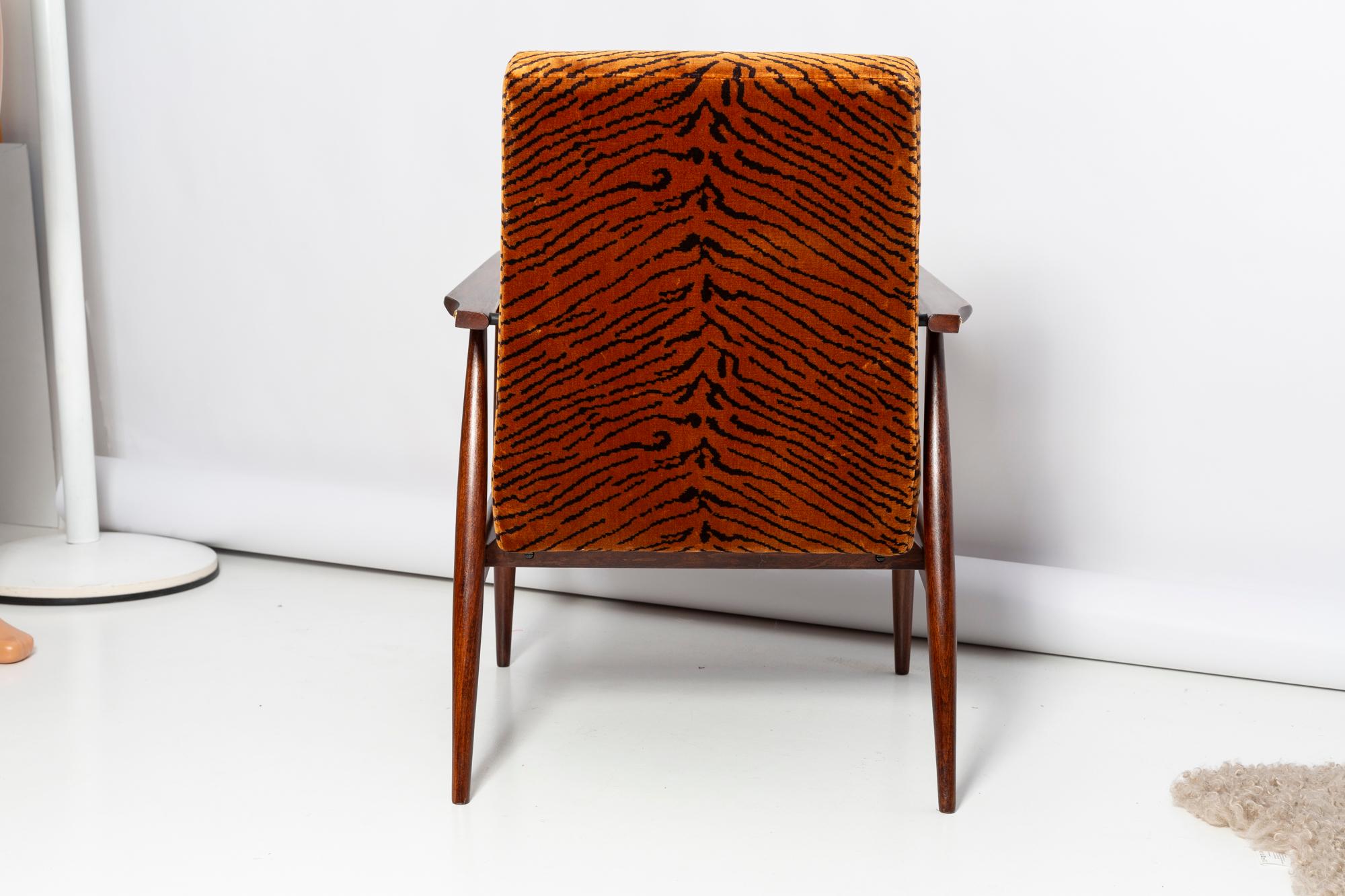 Pair of Mid Century Dedar Tiger Velvet Dante Armchairs, H. Lis, Europe, 1960s For Sale 2