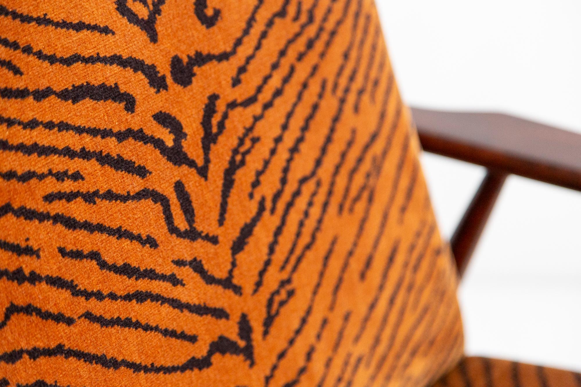 Pair of Mid Century Dedar Tiger Velvet Dante Armchairs, H. Lis, Europe, 1960s For Sale 5