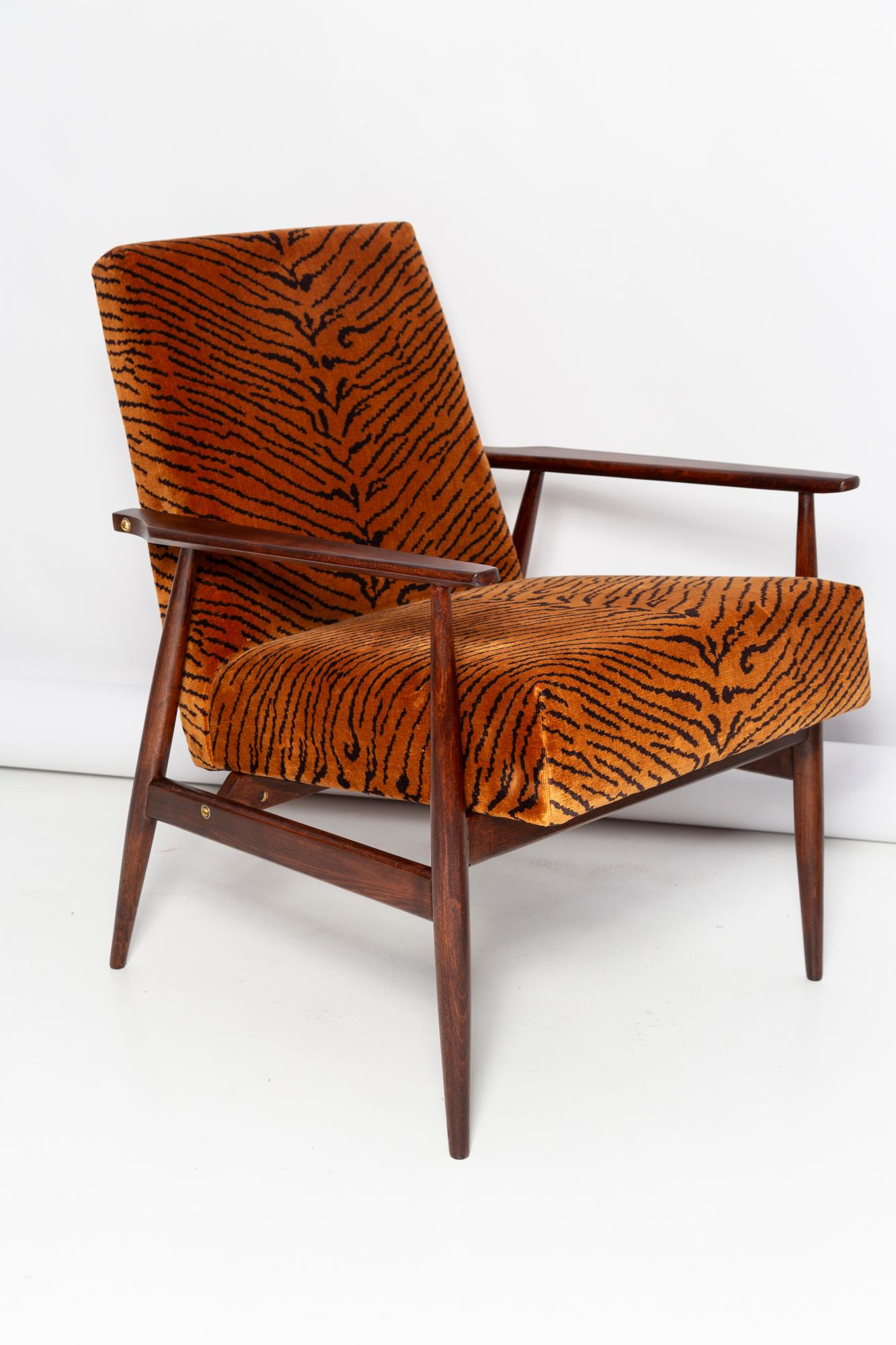 Mid-Century Modern Pair of Mid Century Dedar Tiger Velvet Dante Armchairs, H. Lis, Europe, 1960s For Sale