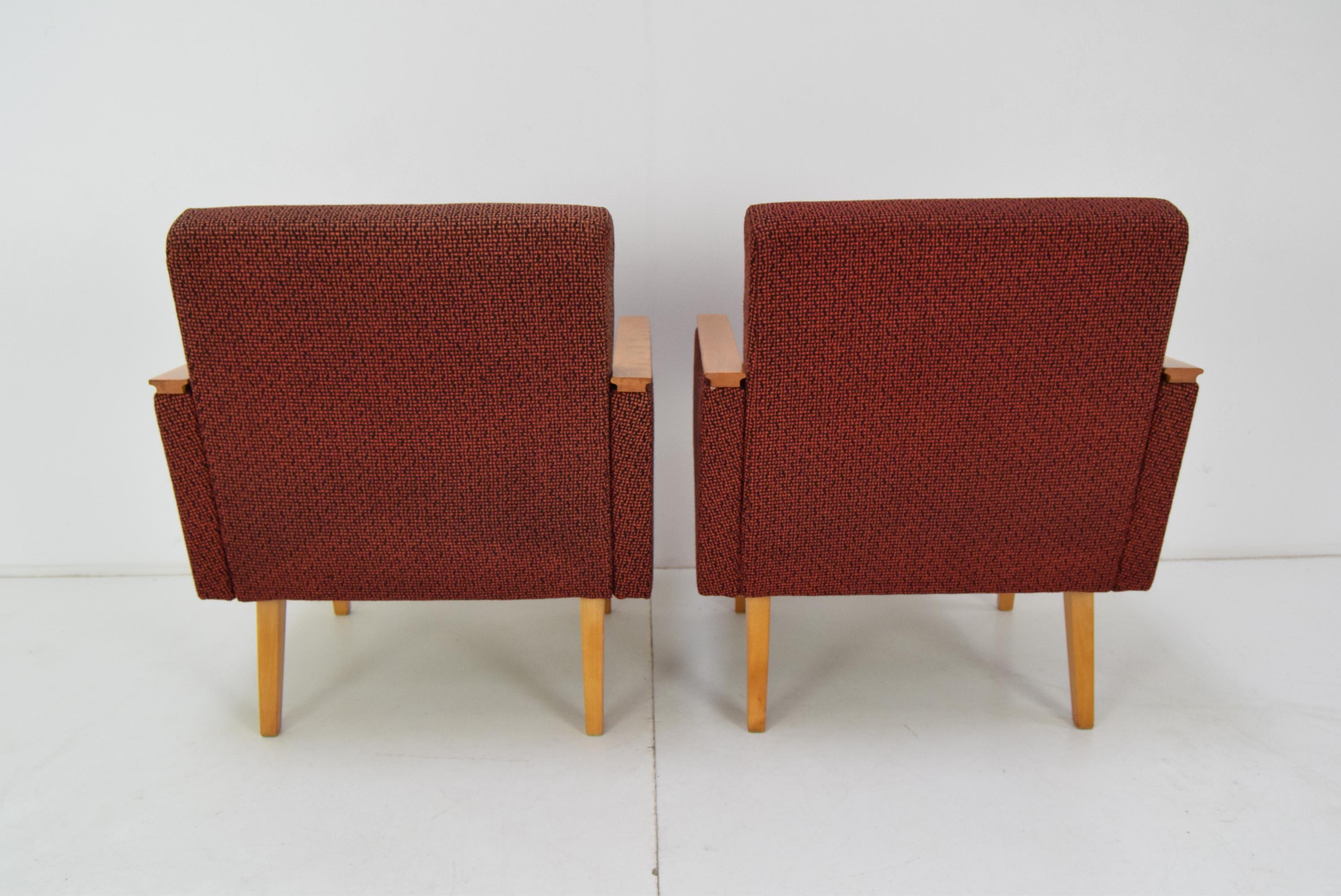 Pair of Mid-Century Design Armchairs, 1960's For Sale 5