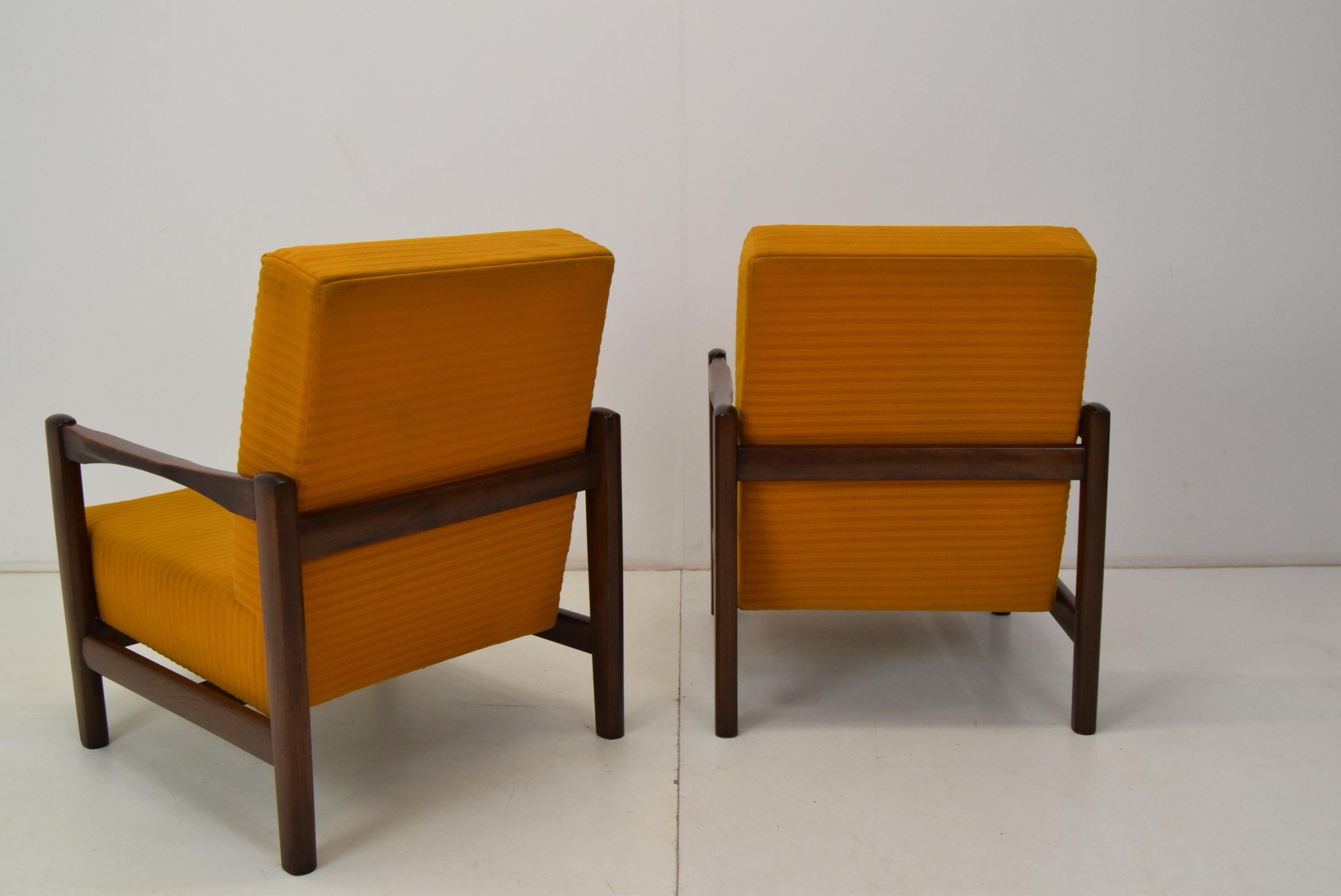 Fabric Pair of Mid-Century Design Armchairs, 1960's For Sale
