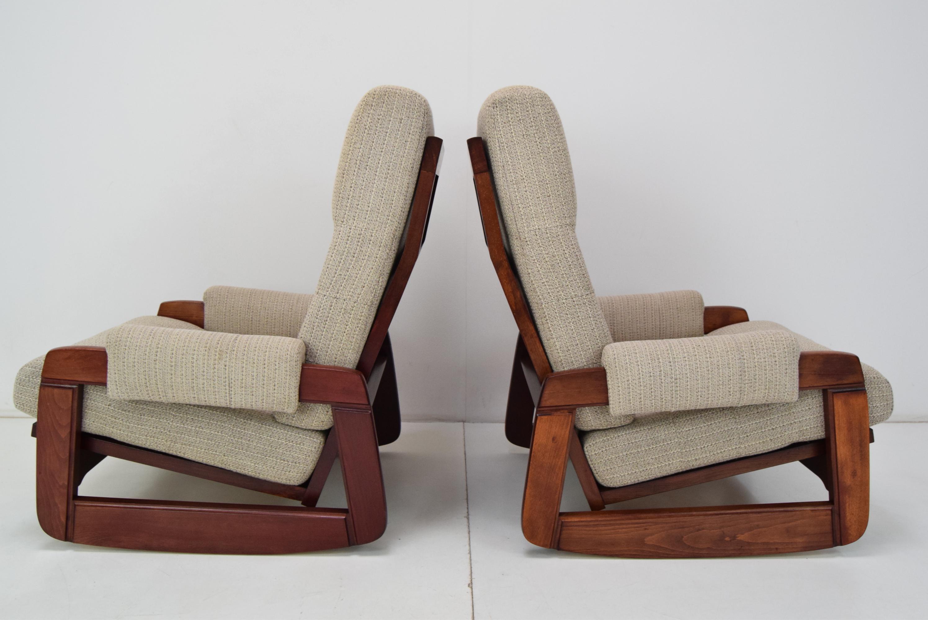 Paire de fauteuils à bascule de design du milieu du siècle dernier, années 1980. en vente 2