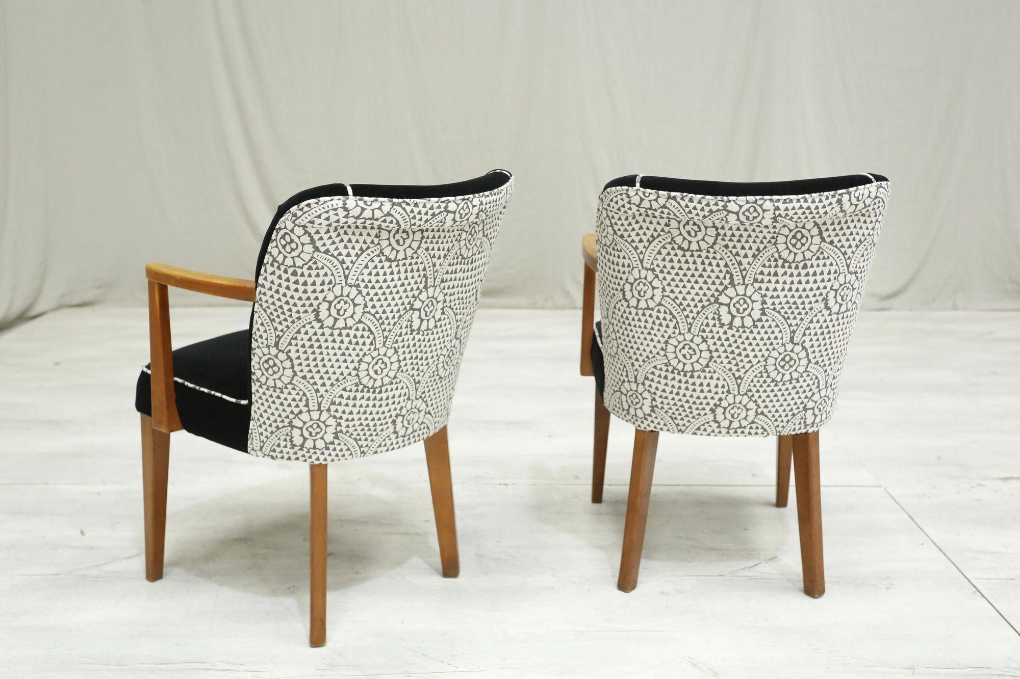 Single Mid century desk chairs- Black velvet For Sale 3