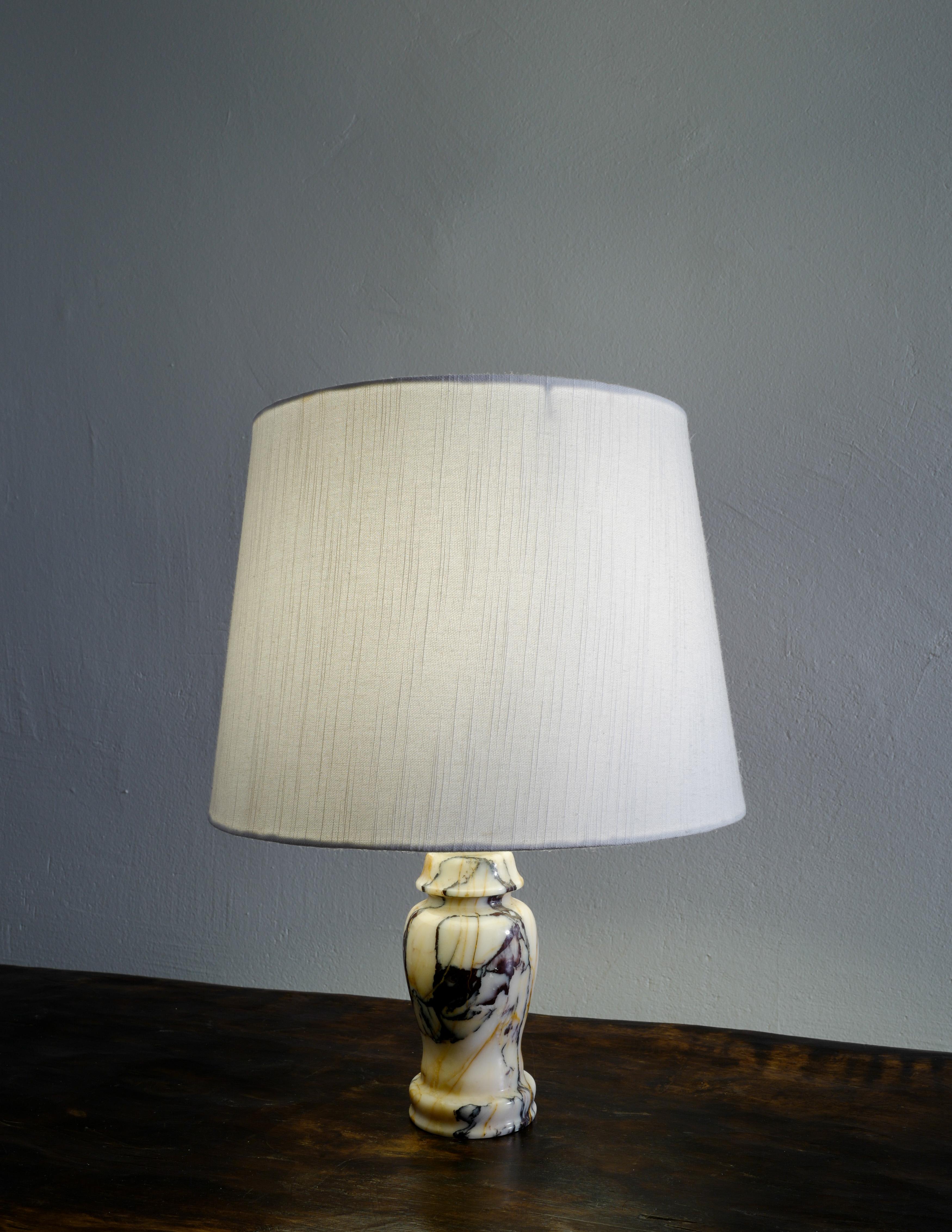 Pair of Mid-Century Desk Table Lamps in Marble Produced in Sweden, 1950s In Good Condition In Stockholm, SE
