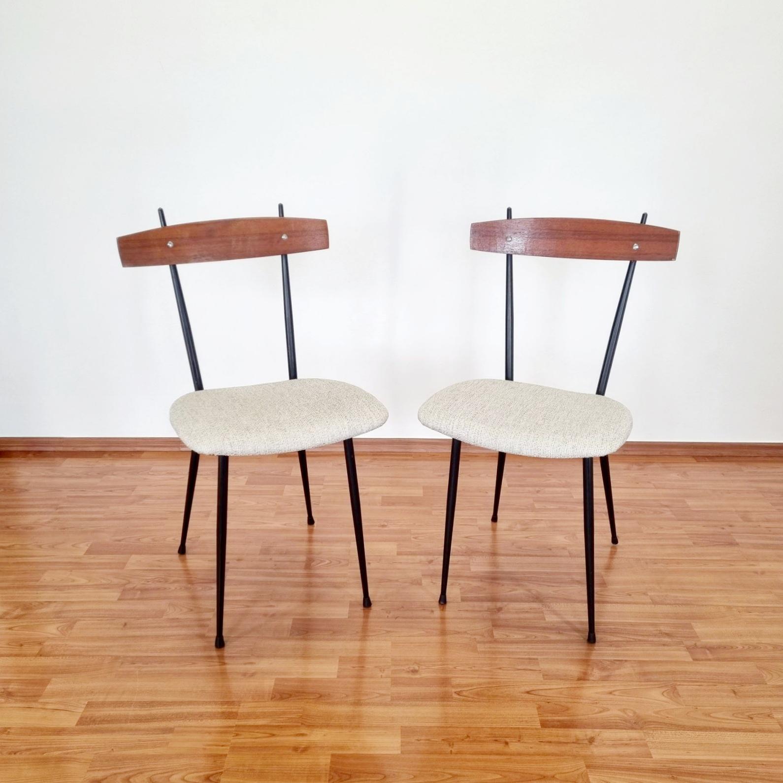 Mid-Century Modern Pair of Mid-Century Dining Chairs, Italy 50s For Sale