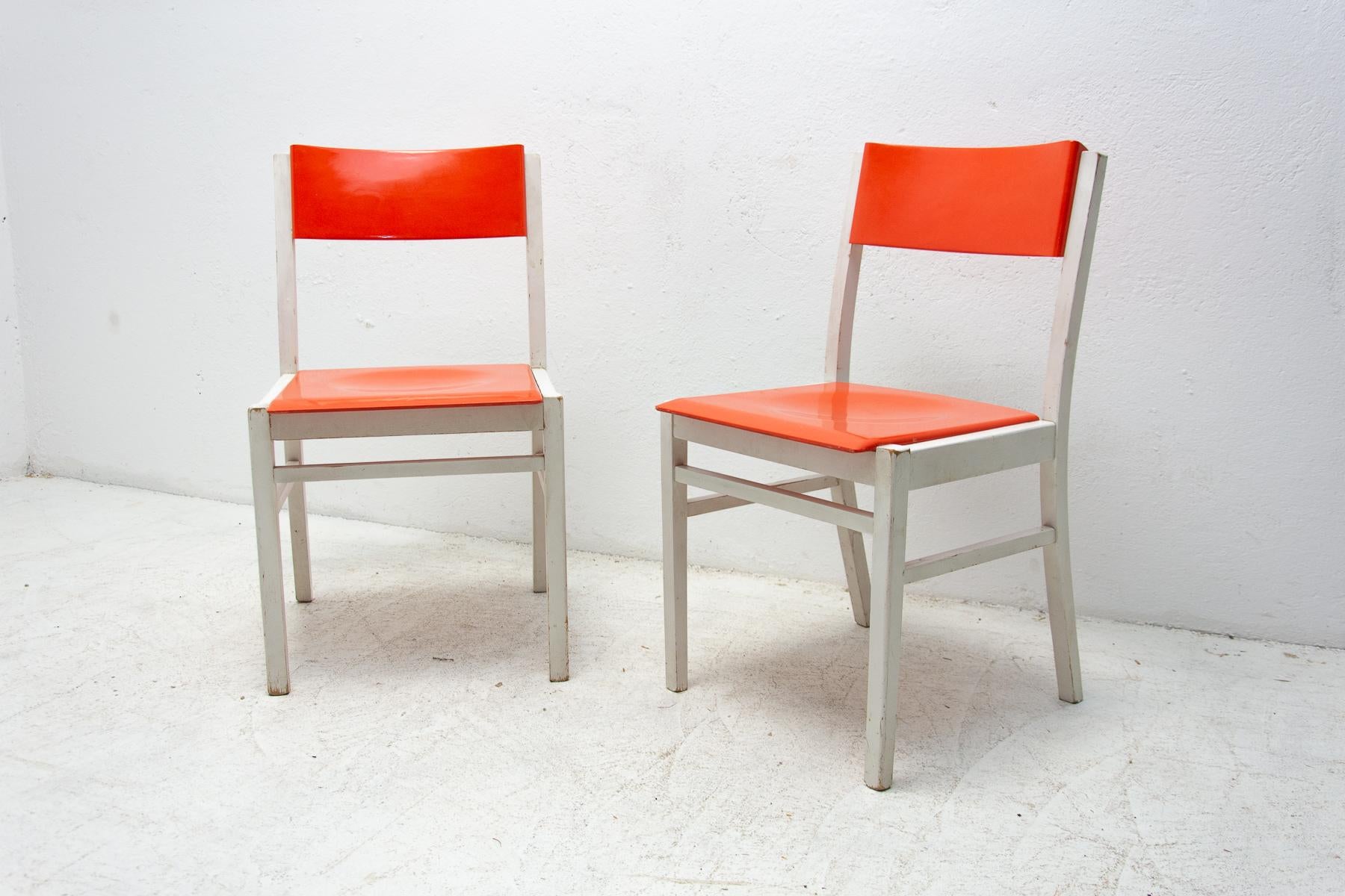 20th Century Pair of Midcentury Dining Chairs TON, 1960s, Czechoslovakia For Sale