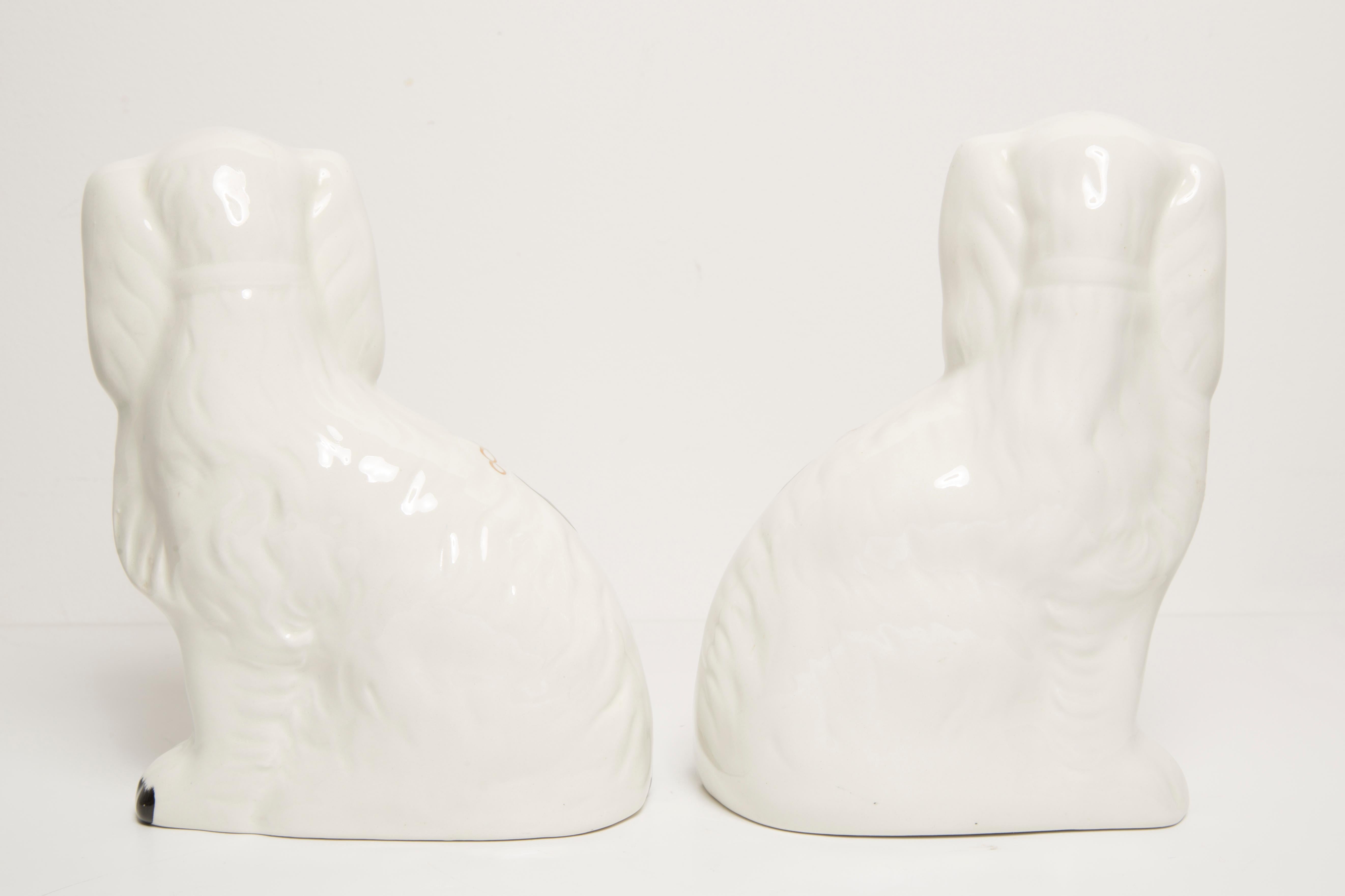 Pair of Mid Century Dot Spaniel Dogs Sculpture Staffordshire England 1960s For Sale 1