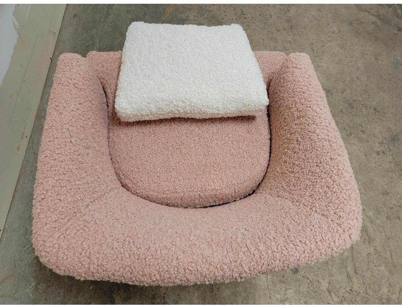 Late 20th Century Pair of Mid-Century Drexel Blush Pink Boucle Chairs Newly Reupholstered