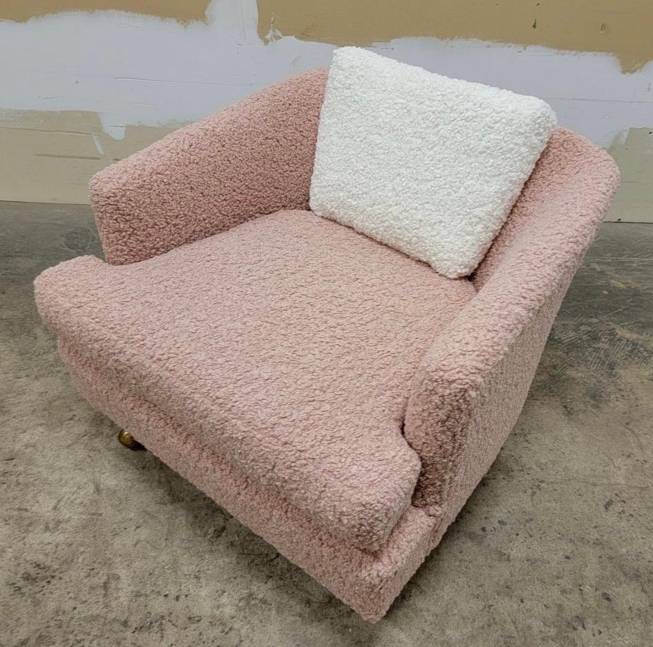 Metal Pair of Mid-Century Drexel Blush Pink Boucle Chairs Newly Reupholstered