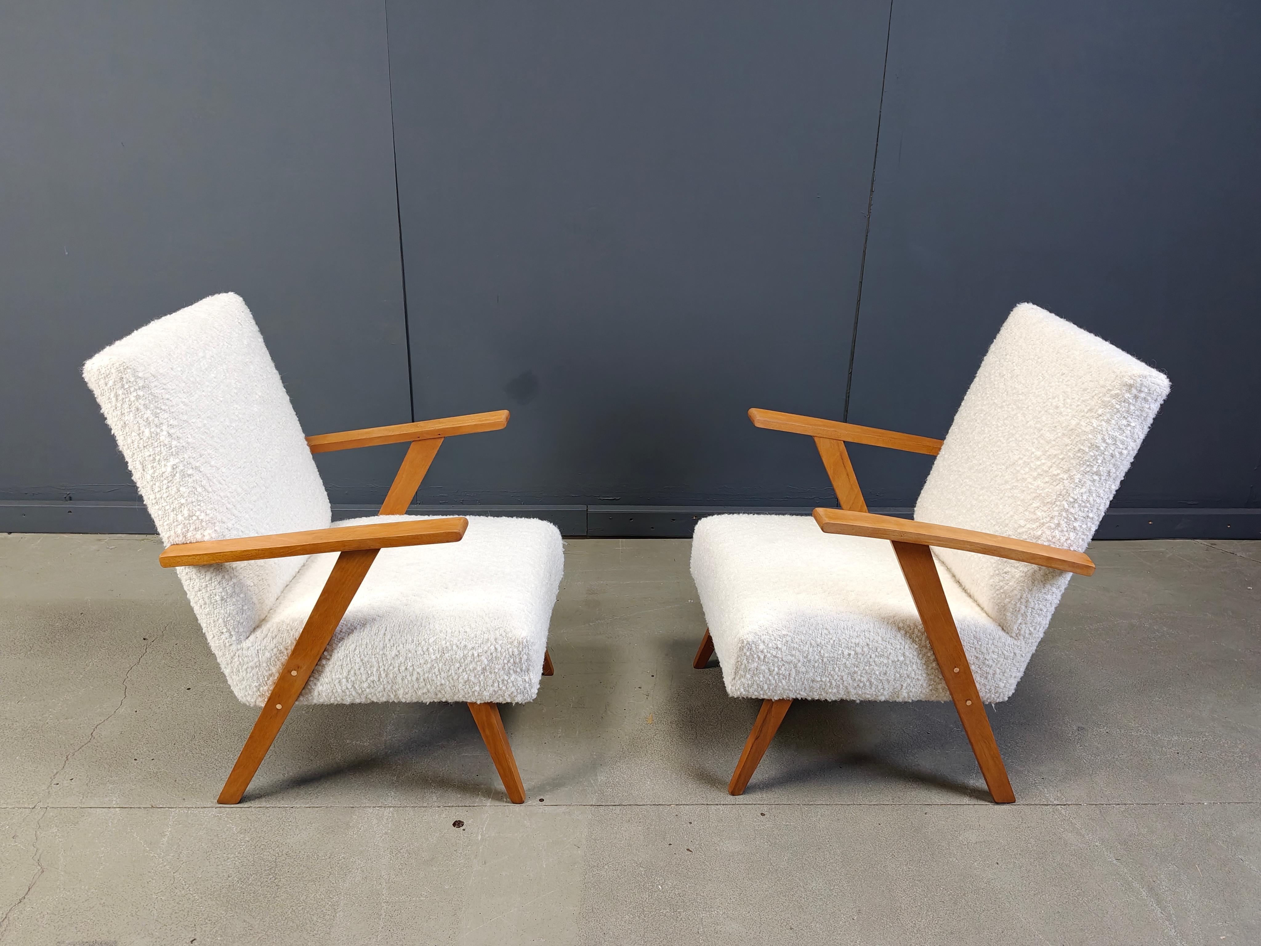 Paire de fauteuils hollandais du milieu du siècle, 1960 en vente 1