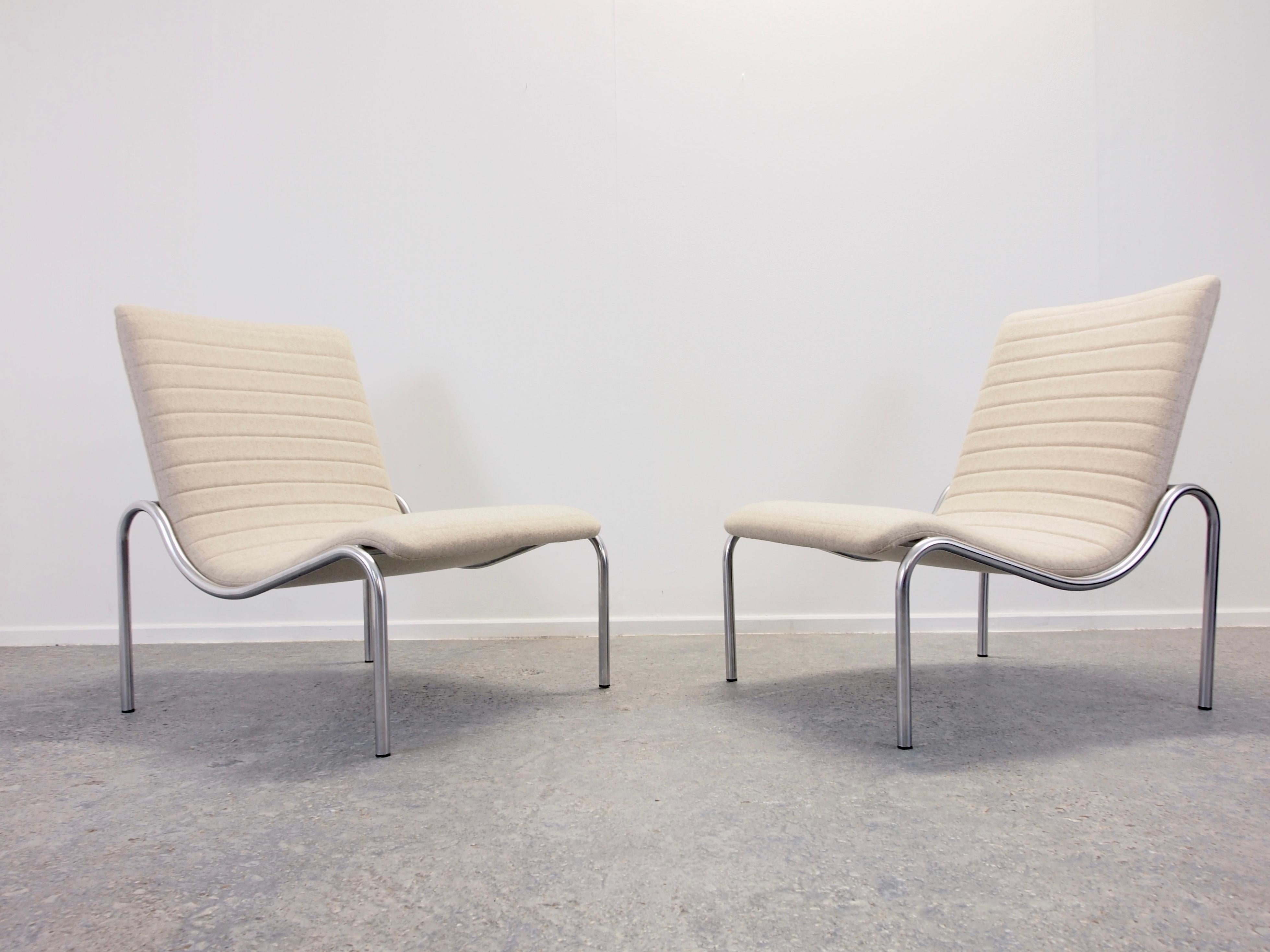 20th Century Pair of Midcentury Dutch Design Lounge Chairs by Kho Liang Le For Sale