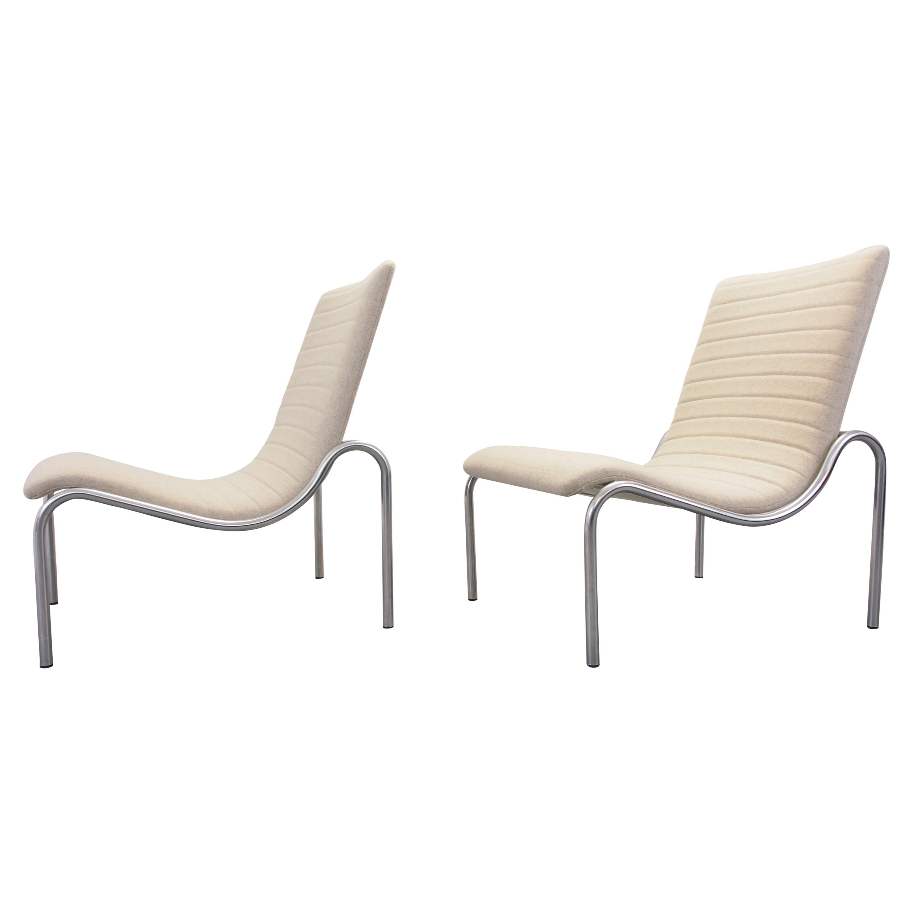 Pair of Midcentury Dutch Design Lounge Chairs by Kho Liang Le For Sale