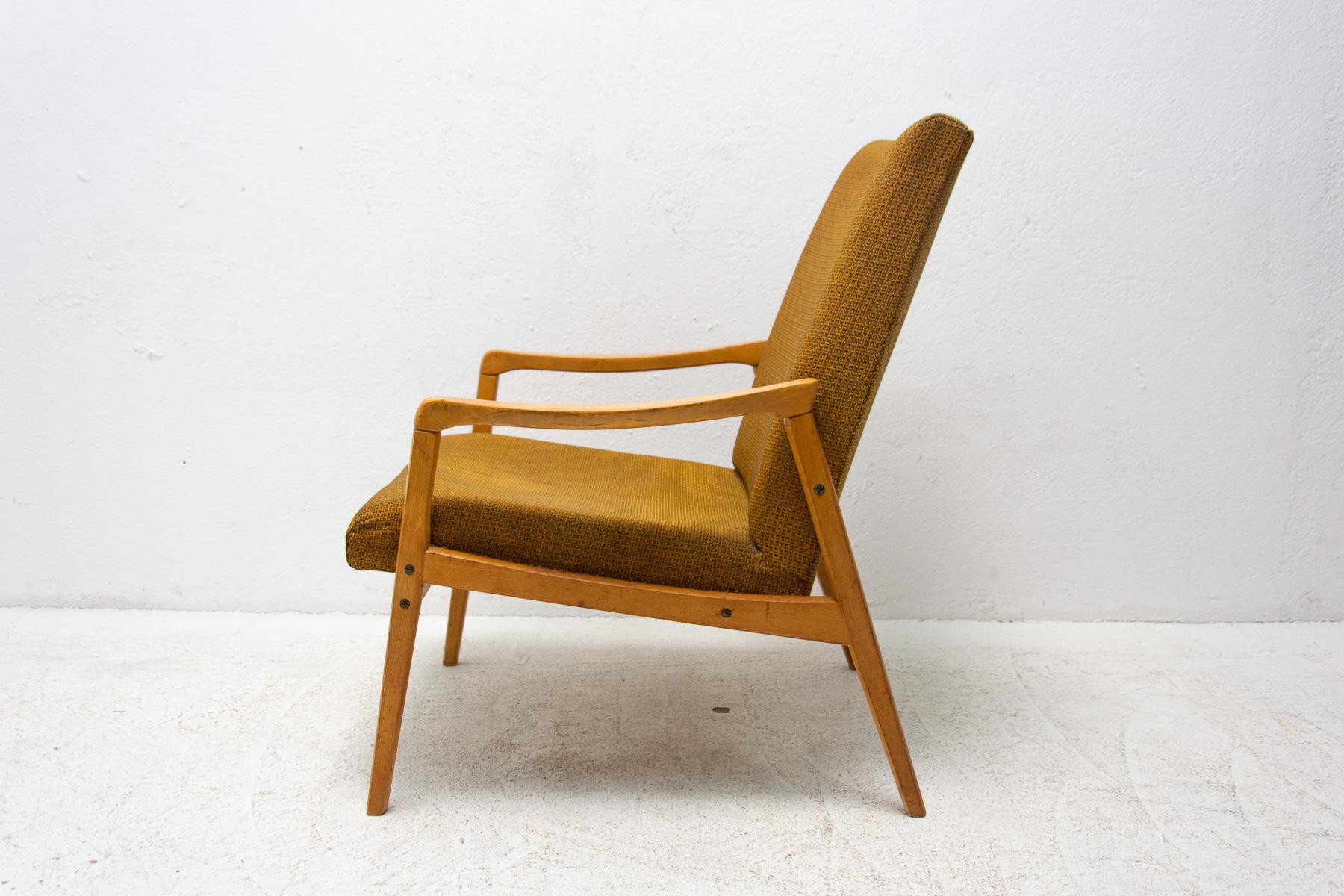 Paire de fauteuils du bloc de l'Est du milieu du siècle par Jiří Jiroutek pour Interiér Praha en vente 10