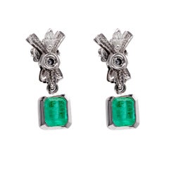 Vintage Pair of Mid-Century Emerald and Diamond Platinum Drop Earrings