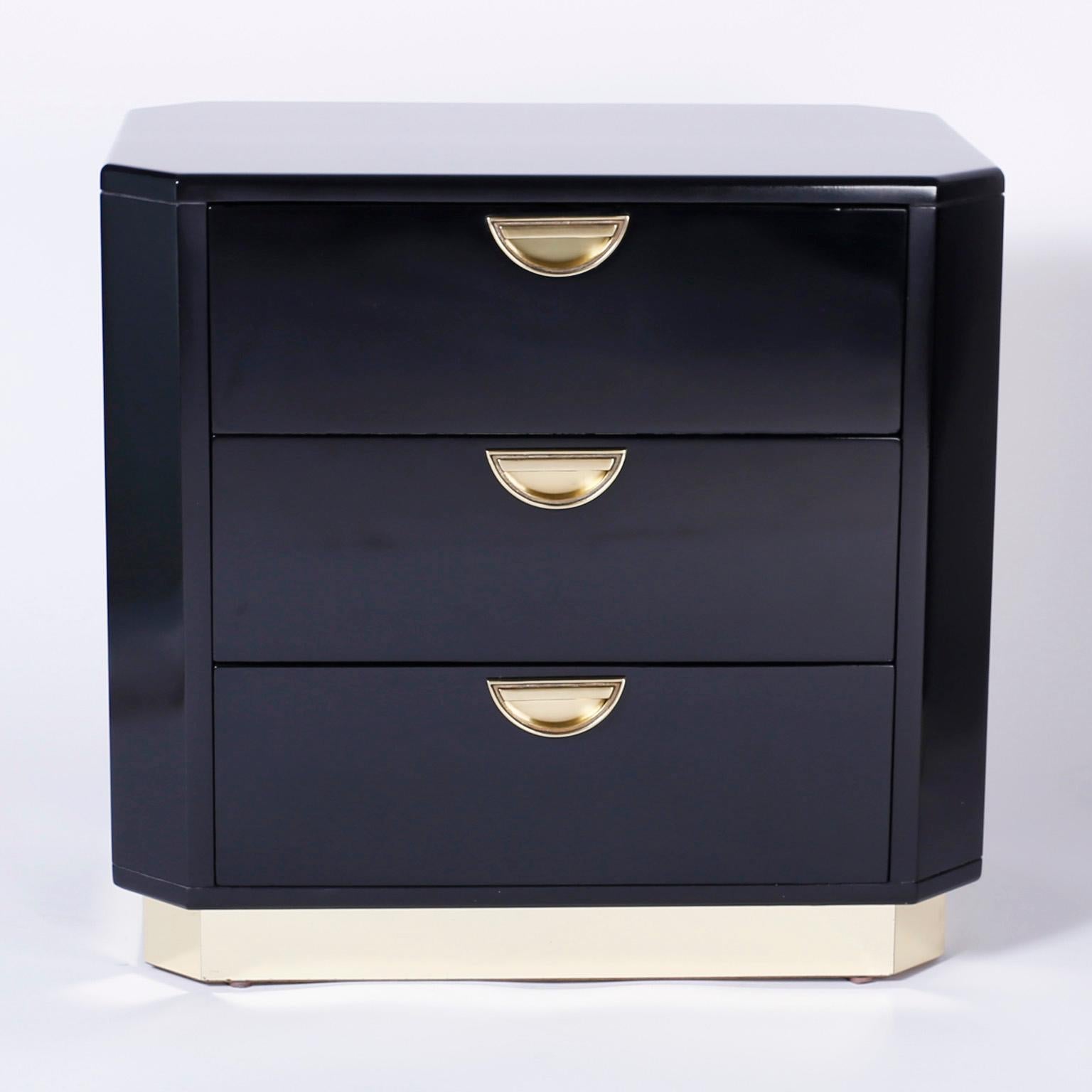 Mid-Century Modern Pair of Mid Century End Tables or Nightstands by John Widdicomb