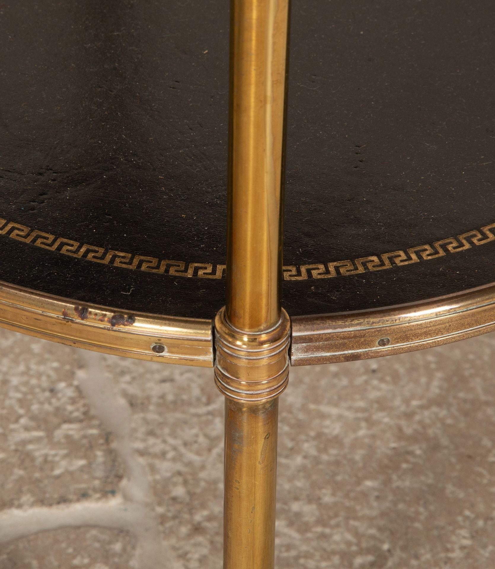 20th Century Pair of Mid-Century English Mallet Brass Two Tier Side Tables For Sale
